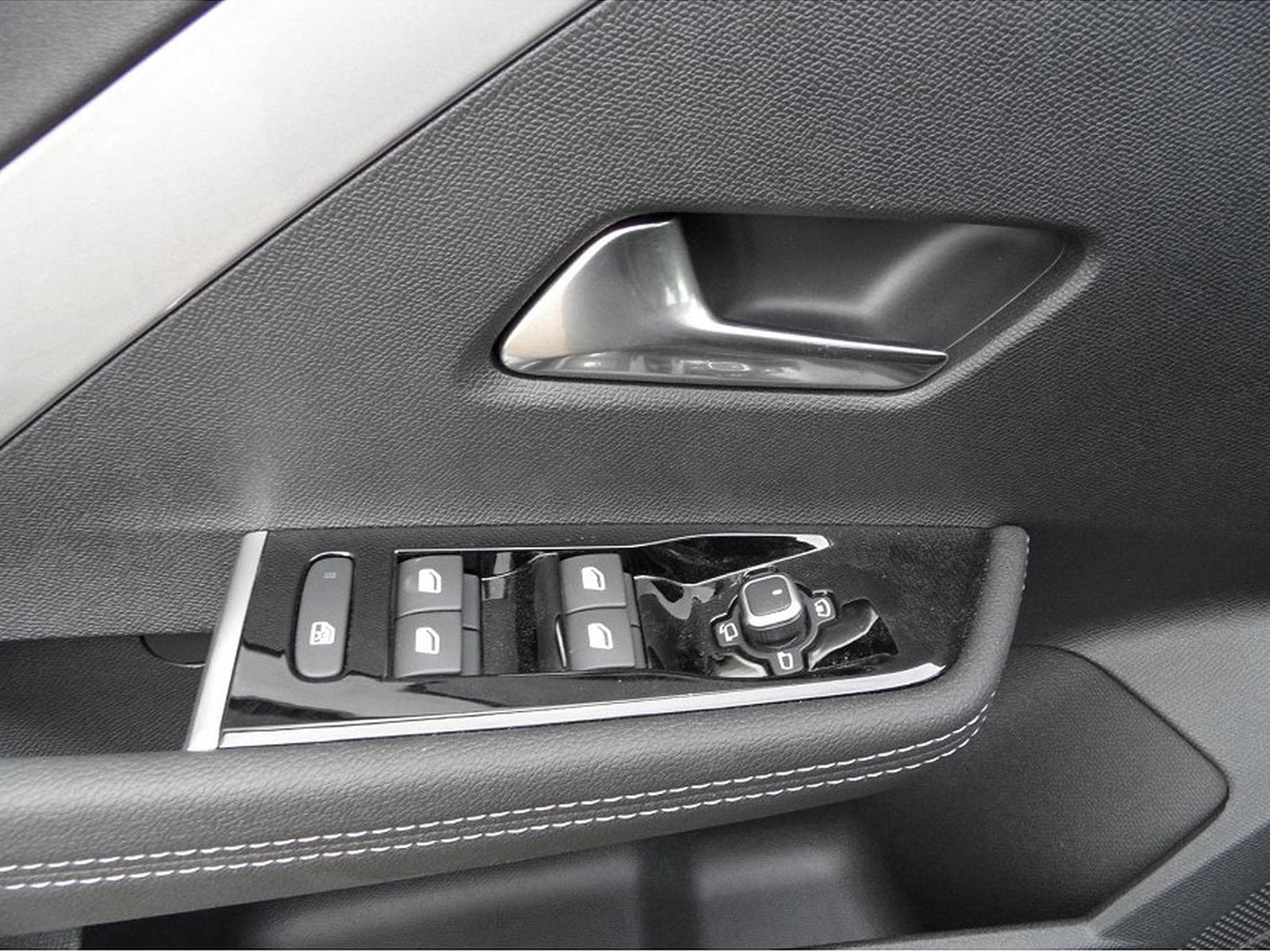 Opel Astra (2026) - Foto 12