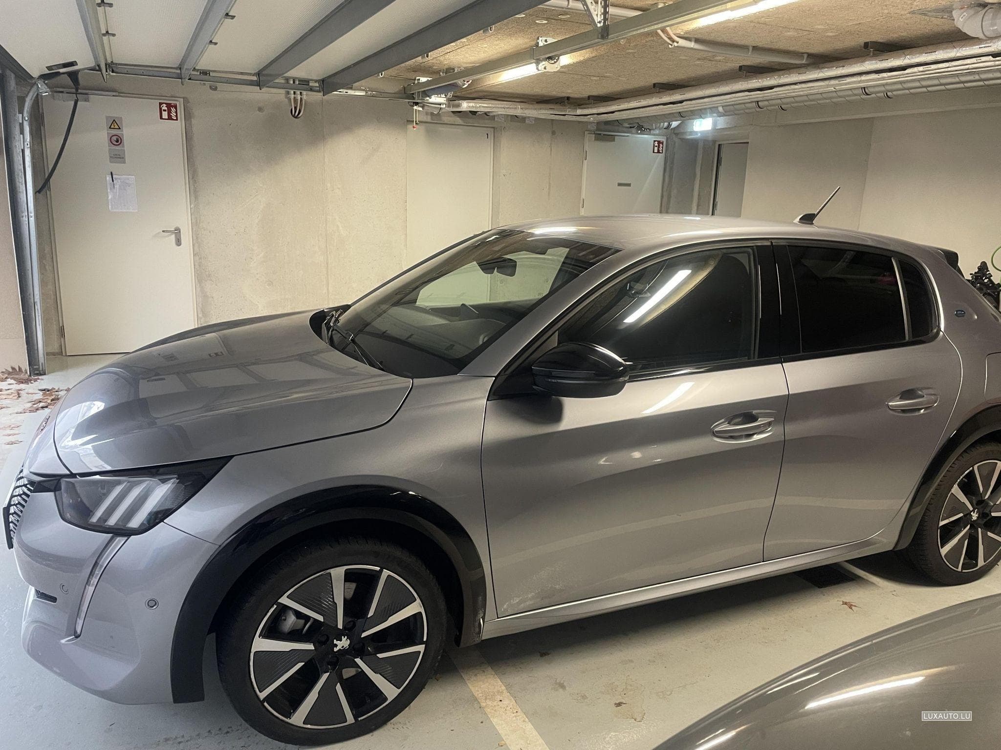 Peugeot 208 GT Line (2022) - Foto 3