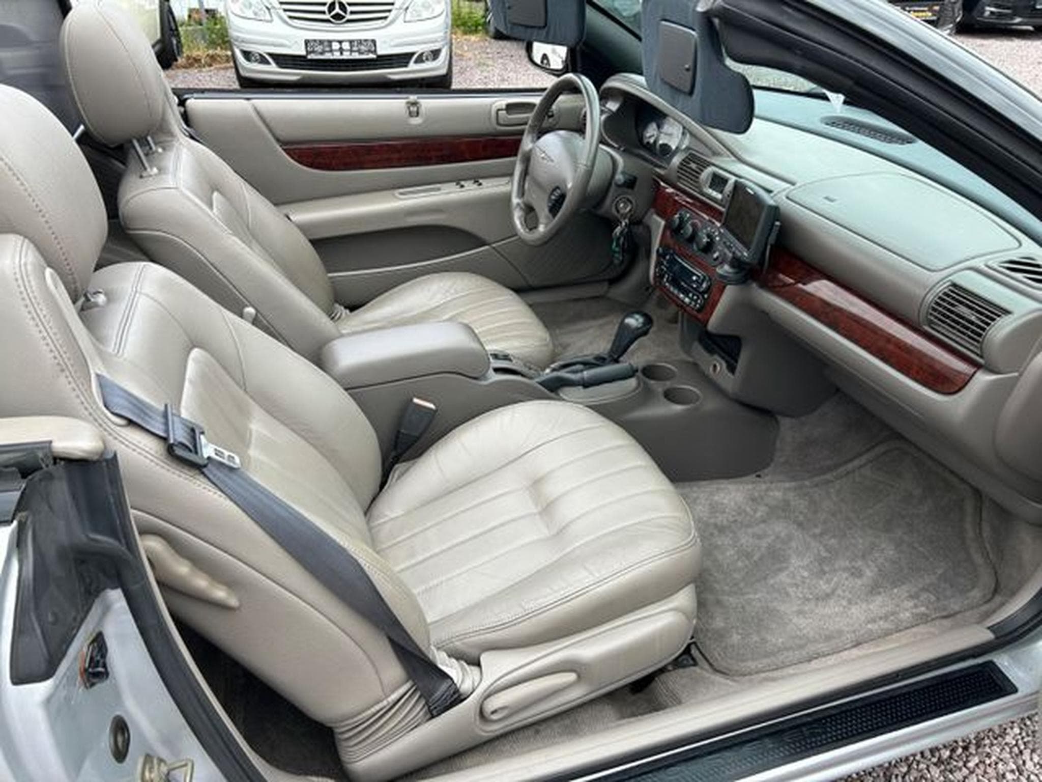 Chrysler Sebring Sebring 2.7 LX Cabrio Autom. *Navi*Kamera*TÜV* (2002) - Foto 9