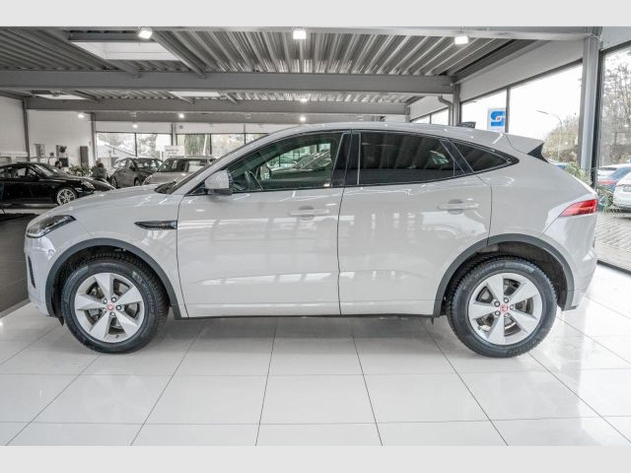 Jaguar E-Pace E-PACE 2.0 D R-Dynamic S AWD Autom. NAVI LED RFK (2021) - Photo 10