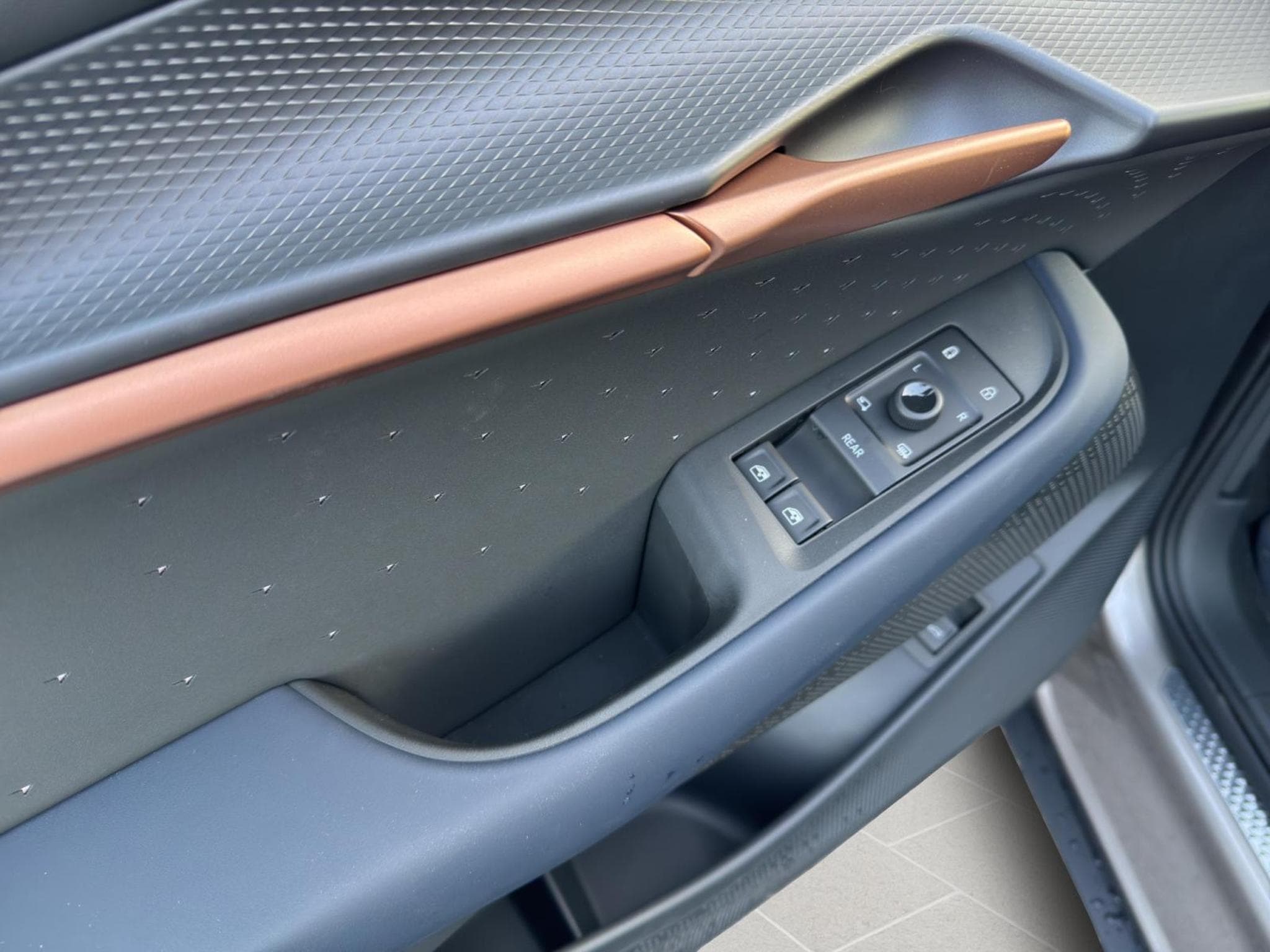 Cupra Tavascan VZ (2025) - Photo 21