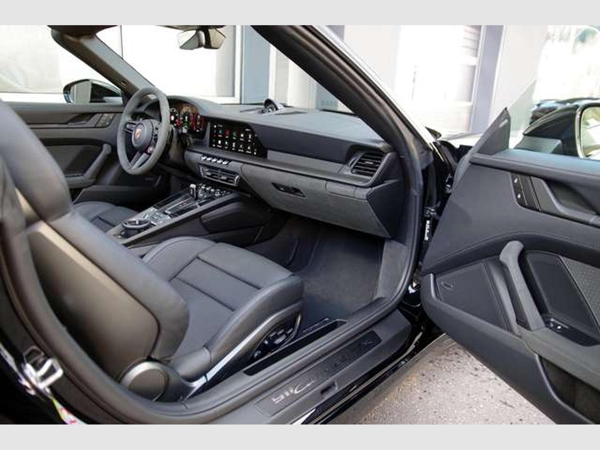 Porsche 911 992.2 4 GTS*Sitzlüft,Schutzfolie,18-W.,BOSE,360° (2025) - Foto 6