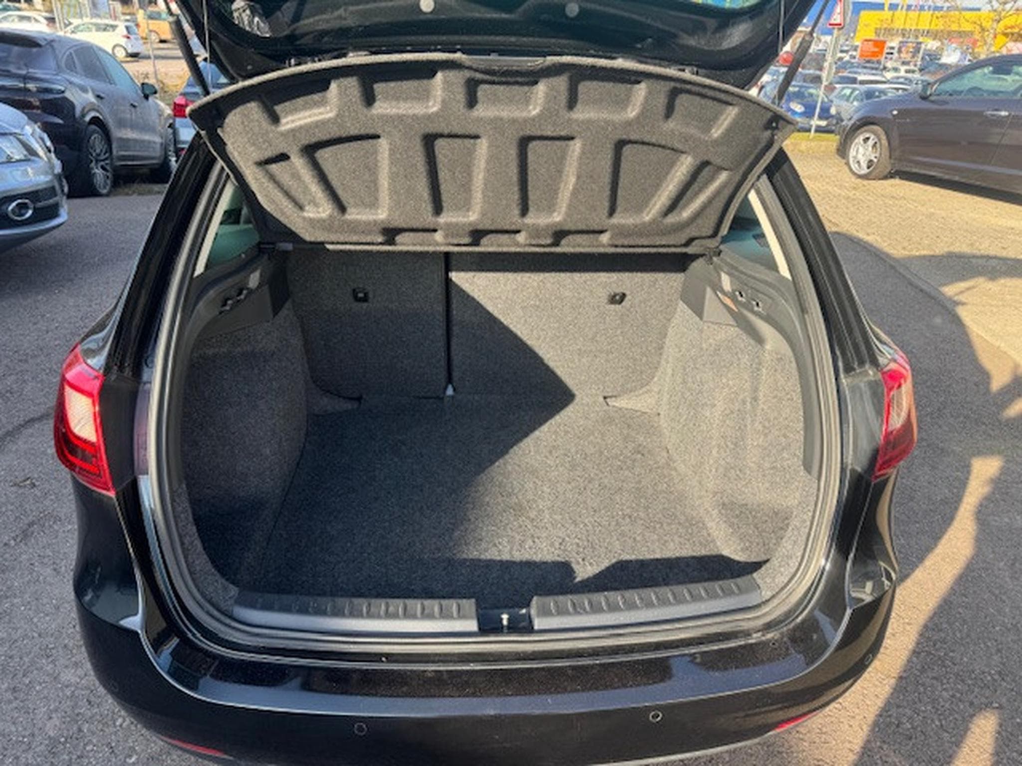 Seat Ibiza SEAT IBIZA FR 1,4TDI LED KLIMAAUTOMATIK MFL PDC (2015) - Foto 7