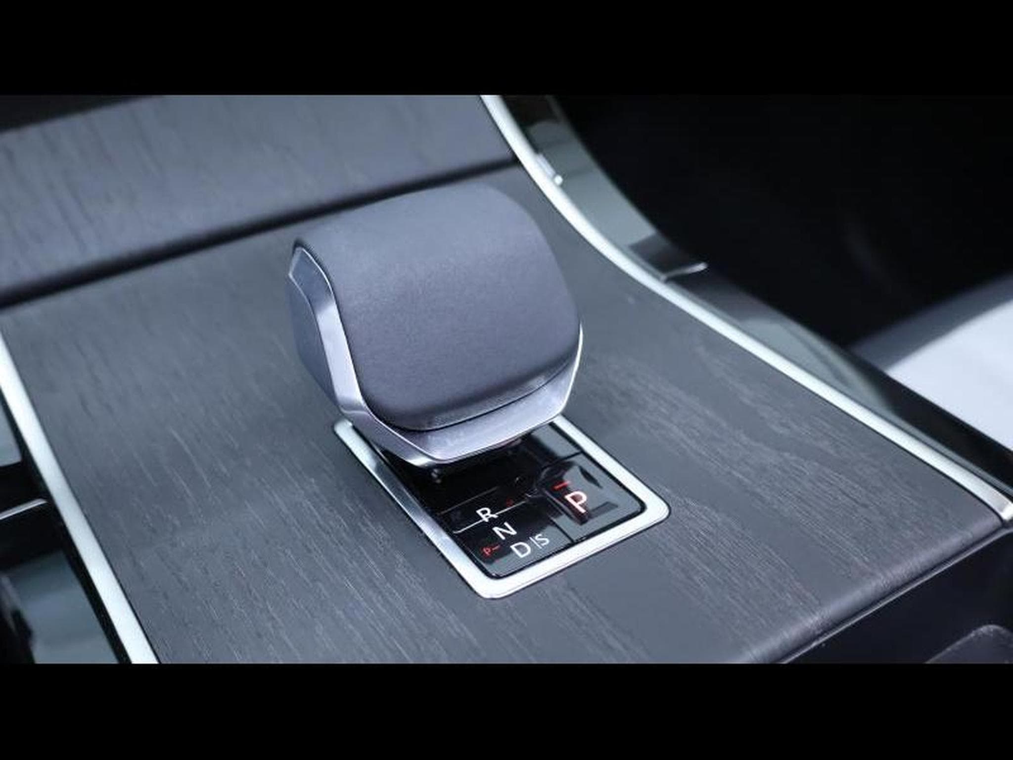 Land-Rover Range Rover Evoque D200 Dynamic SE AWD Auto (2025) - Photo 17