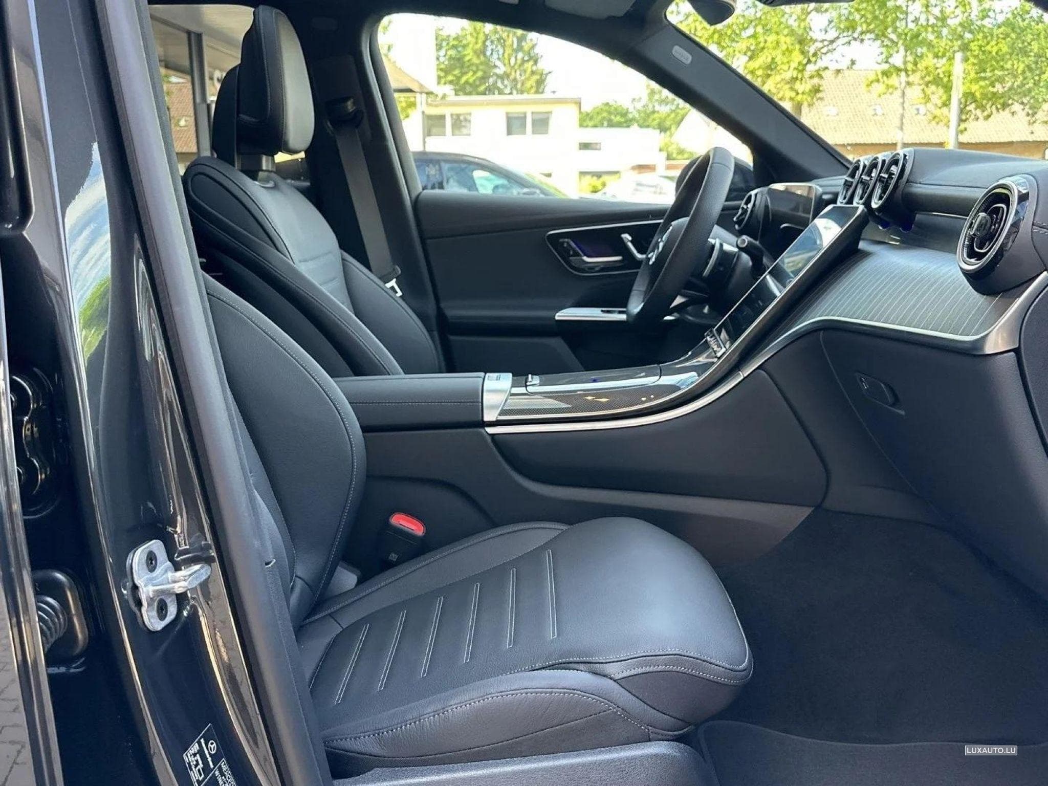 Mercedes GLC 300 4M/AMGPrem+/Technique/Distr+Q/Pano/AHK (2023) - Photo 8