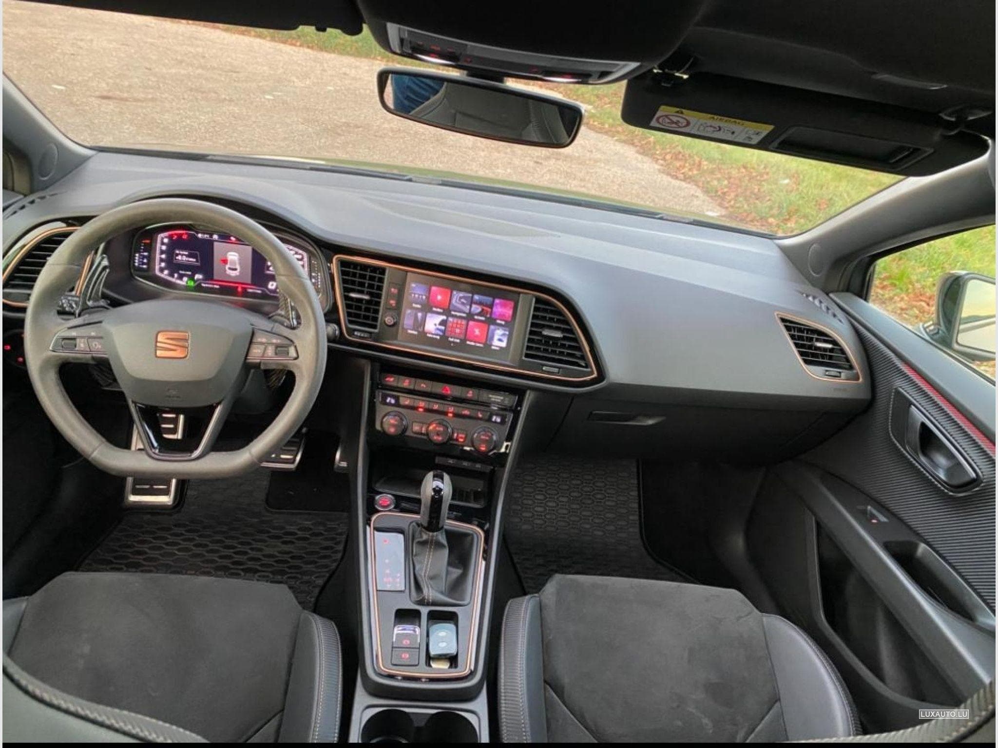 Seat Leon ST 2.0 TSI 4Drive DSG Cupra R (2019) - Photo 3