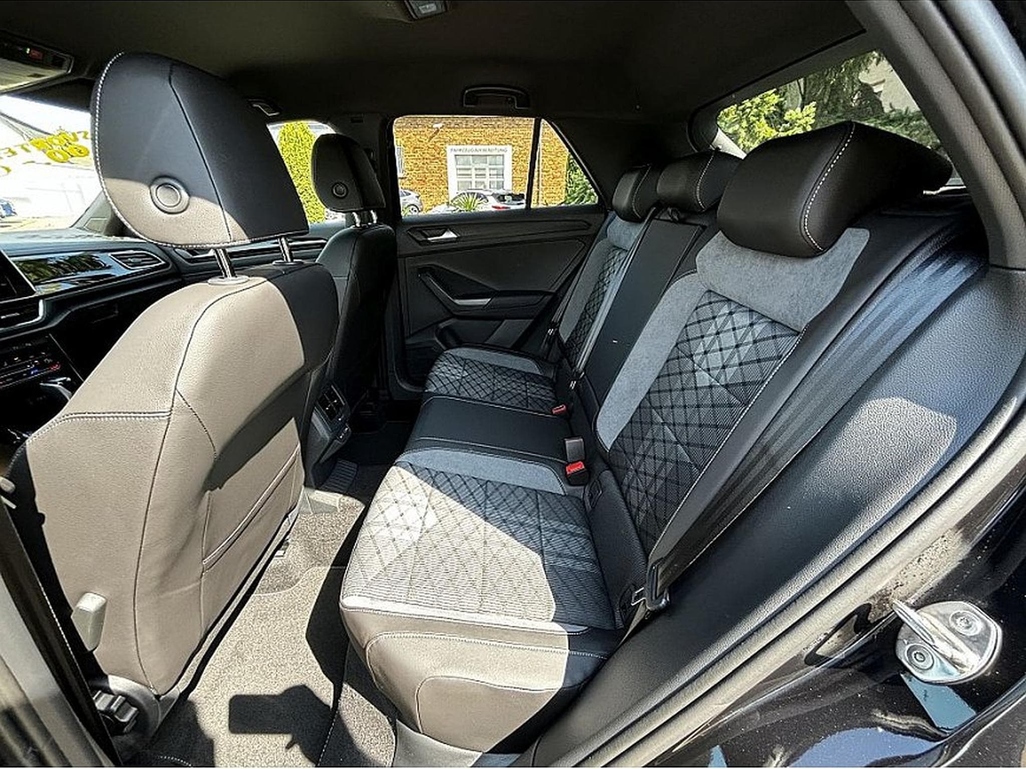 VW T-Roc (2026) - Photo 6