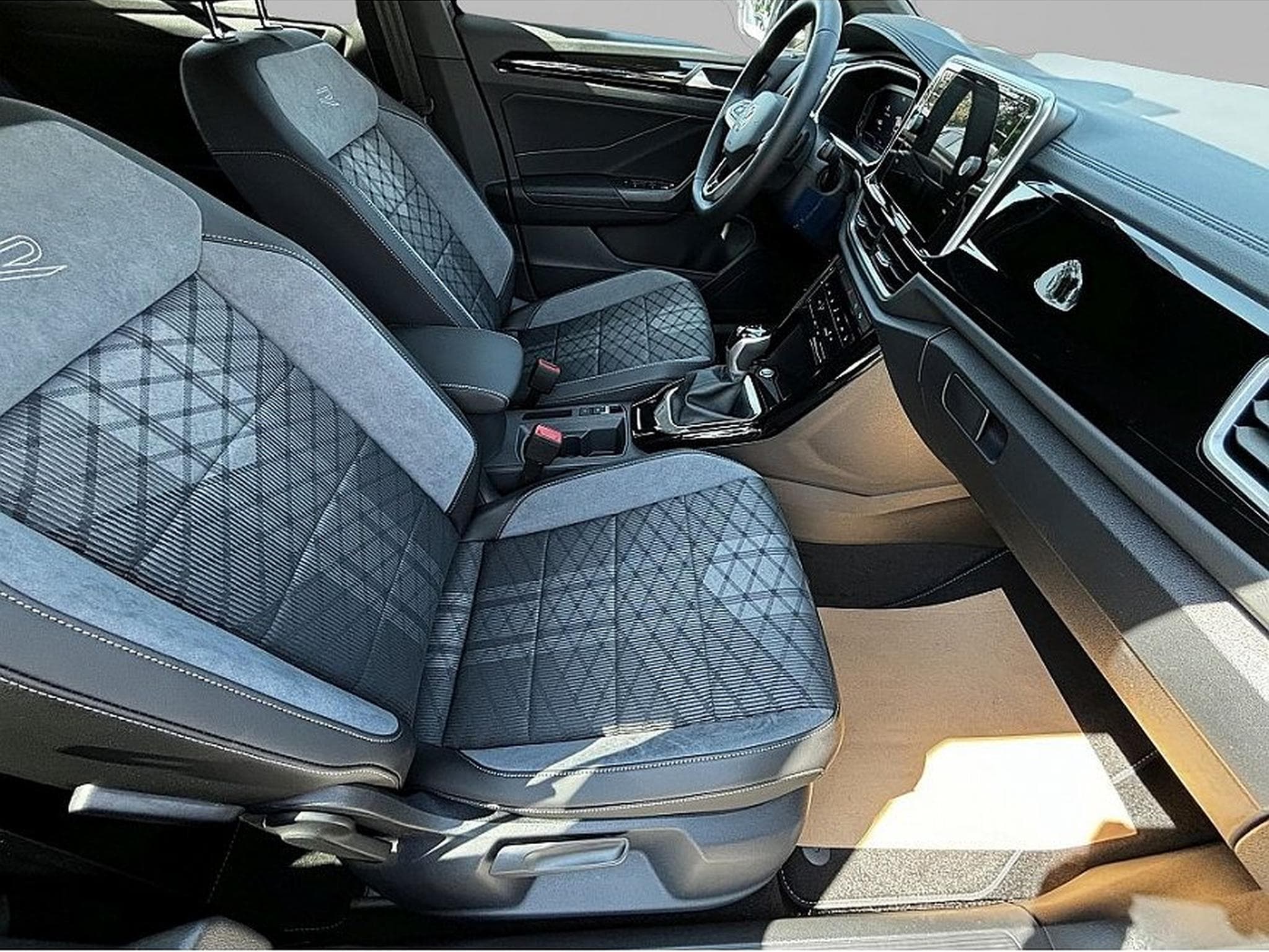 VW T-Roc (2025) - Photo 3