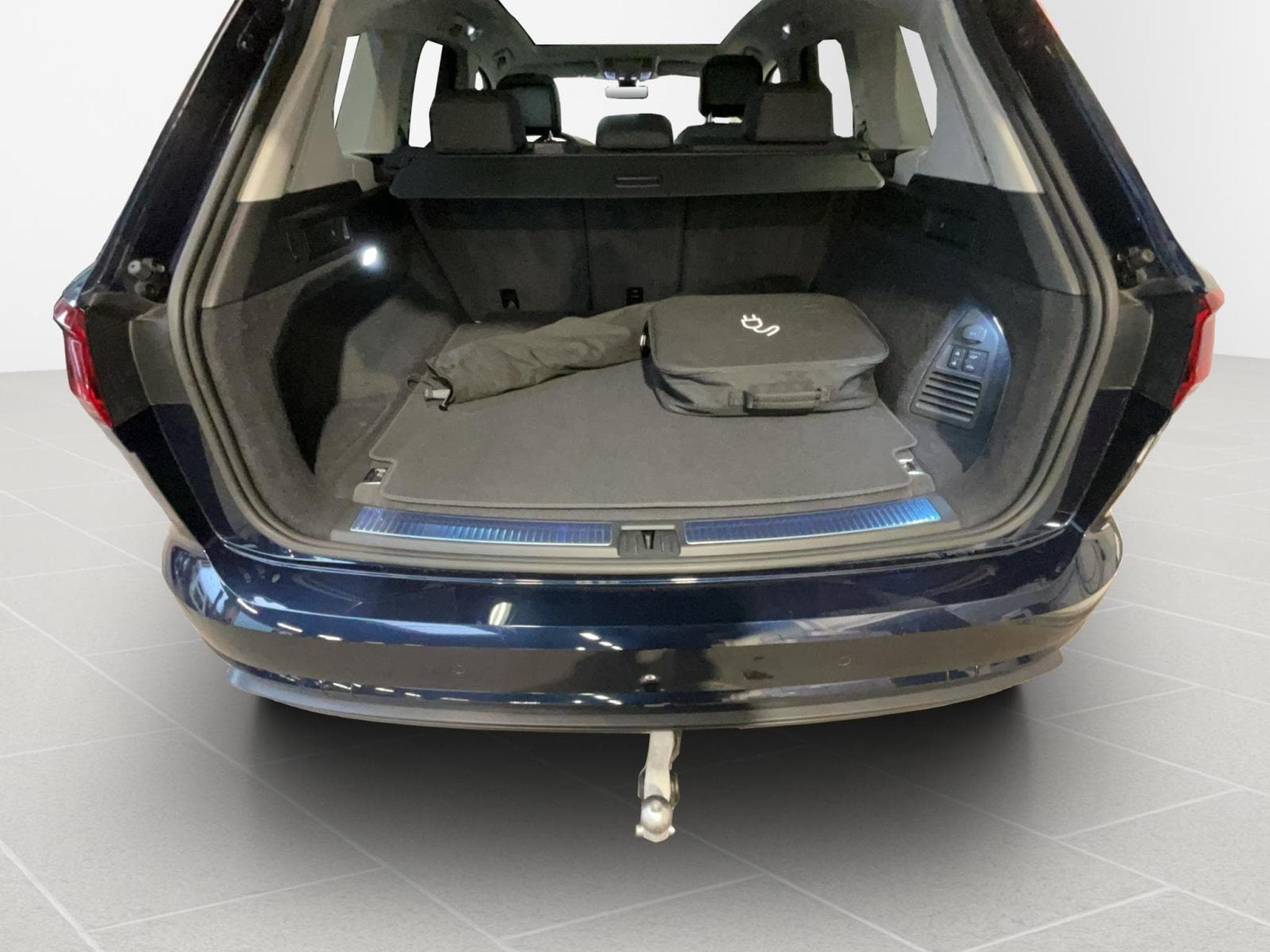 VW Touareg Elegance+V6+PHEV+4Motion+Luft. (2024) - Photo 17