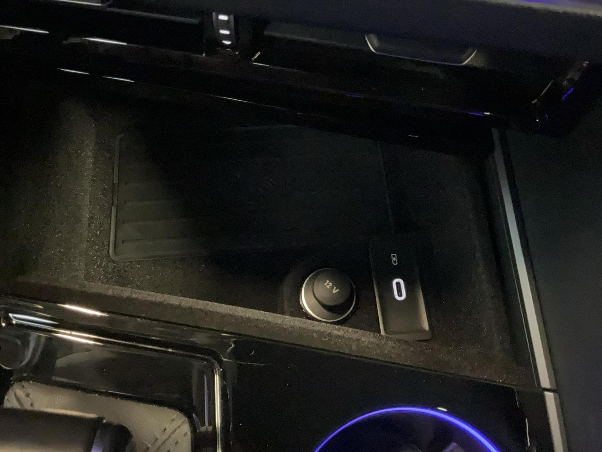 VW Touareg Elegance+V6+PHEV+4Motion+Luft. (2024) - Photo 21