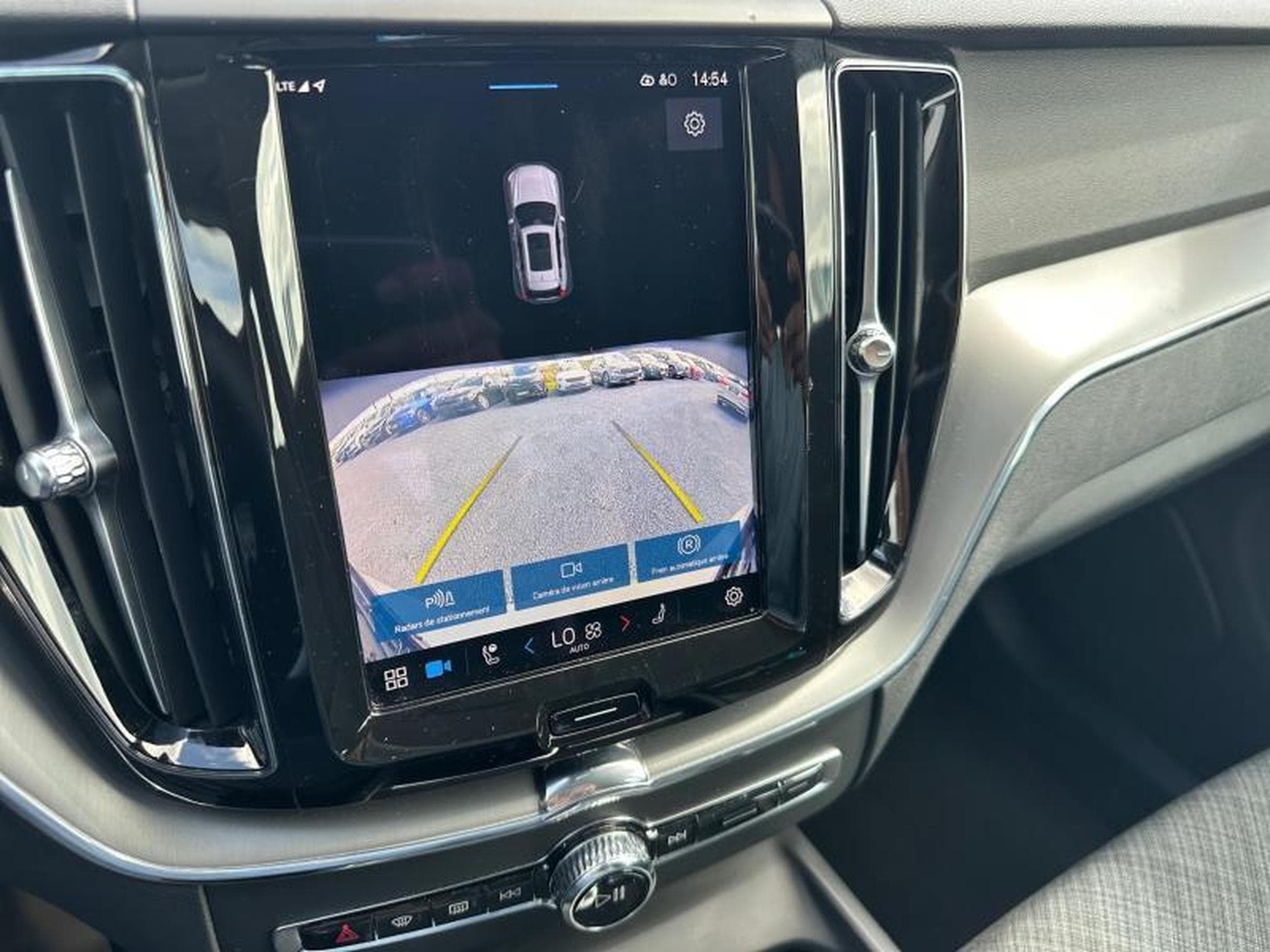 Volvo XC60 B4 Core / Diesel (2023) - Photo 16