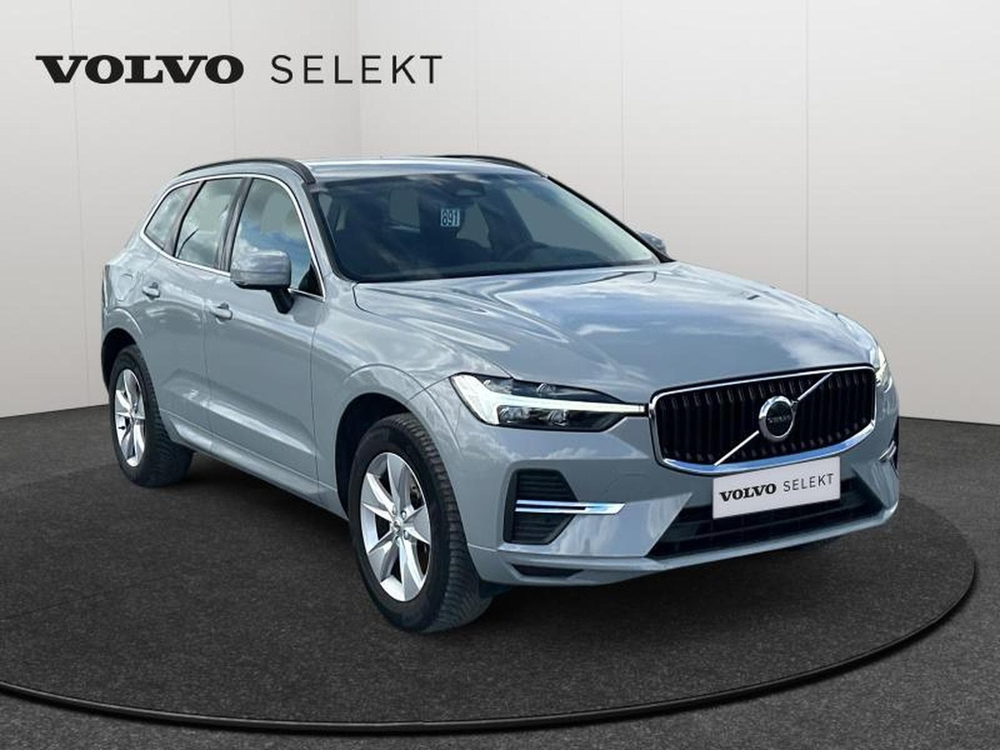 Volvo XC60 B4 Core / Diesel (2023) - Photo 8
