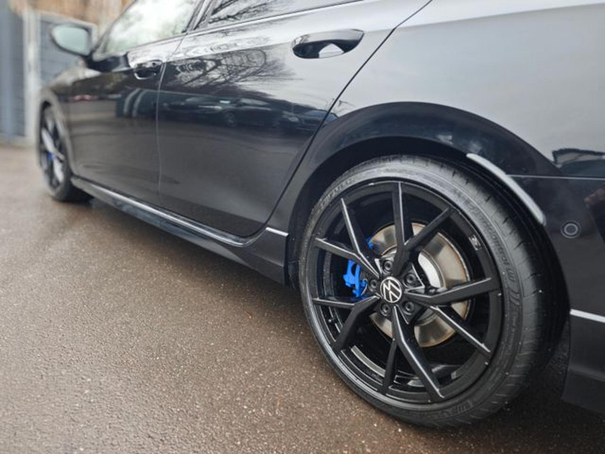 VW Golf Golf VIII R VARIANT 4M*PERFORM*MATRIX*PANO*1.HD* (2023) - Photo 10