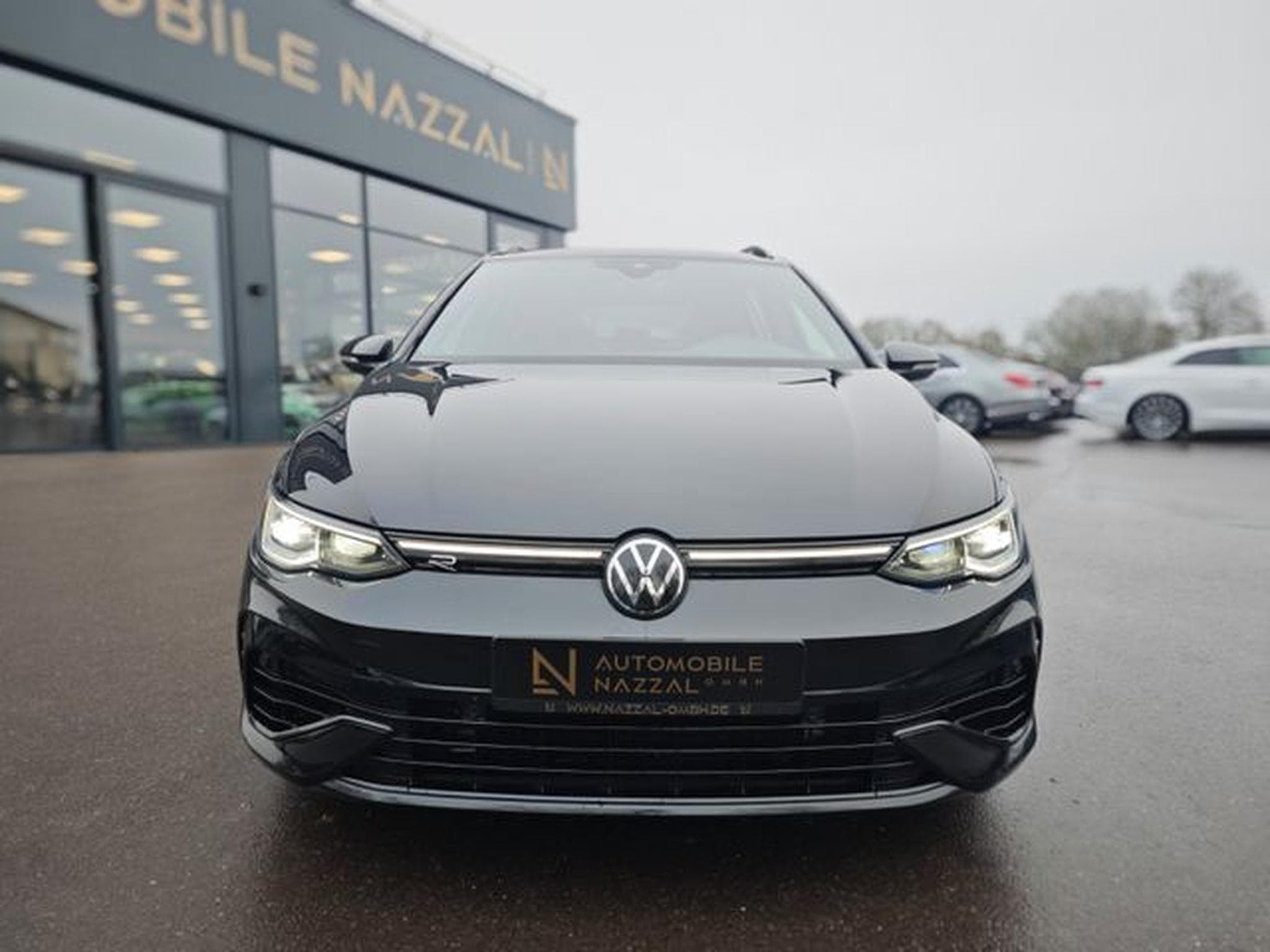 VW Golf Golf VIII R VARIANT 4M*PERFORM*MATRIX*PANO*1.HD* (2023) - Photo 3