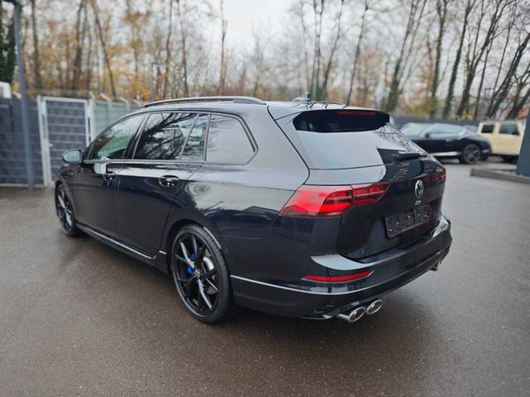 VW Golf Golf VIII R VARIANT 4M*PERFORM*MATRIX*PANO*1.HD* (2023) - Photo 8