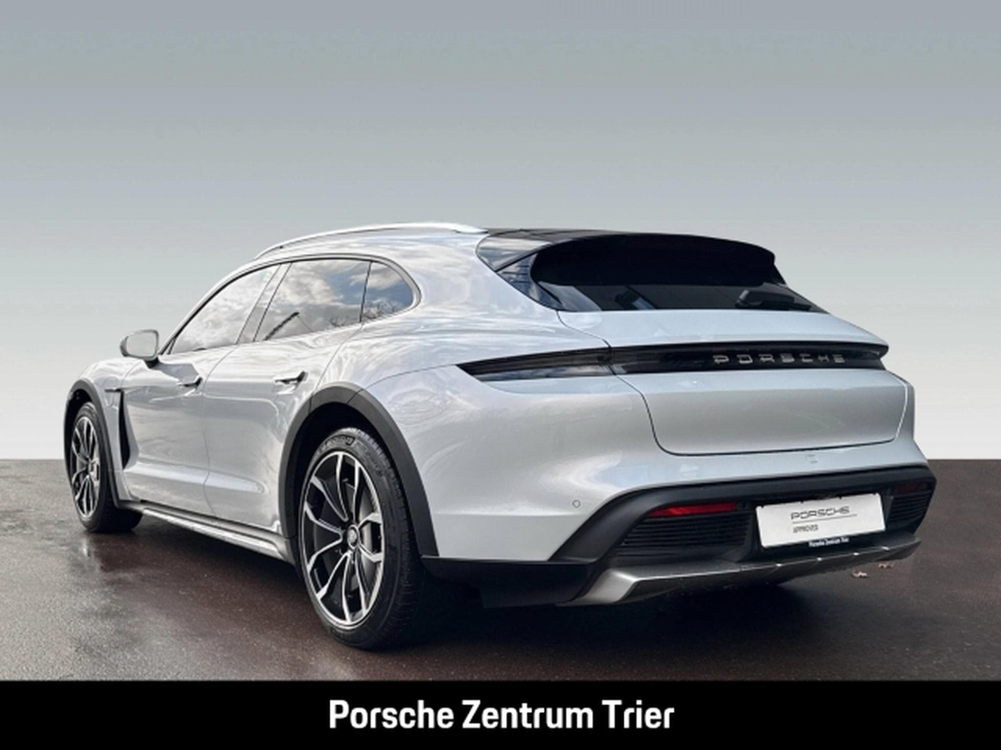 Porsche Taycan Cross Turismo HA-Lenkung InnoDrive LED (2023) - Photo 3