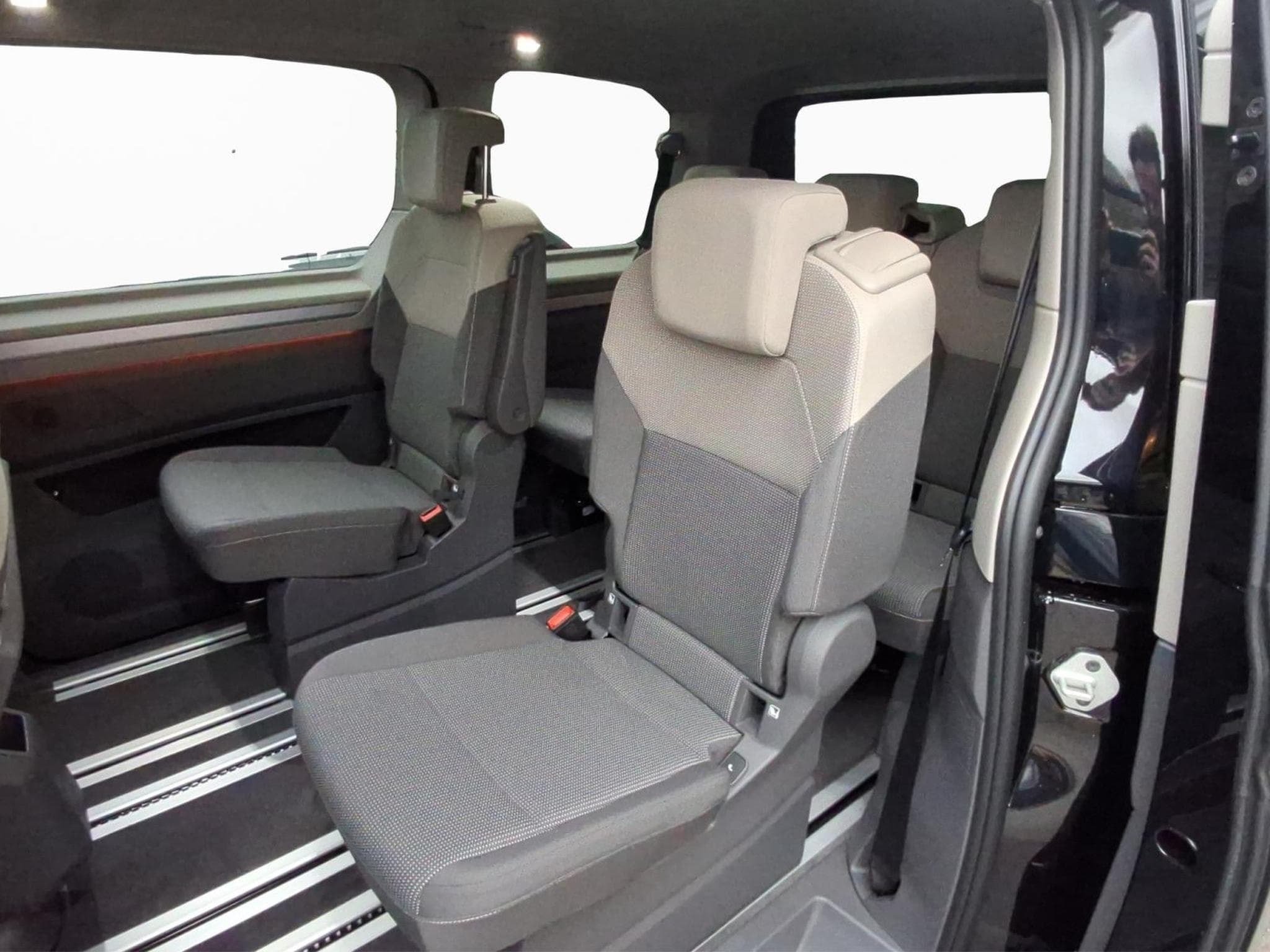 VW T7 Life (2025) - Foto 17