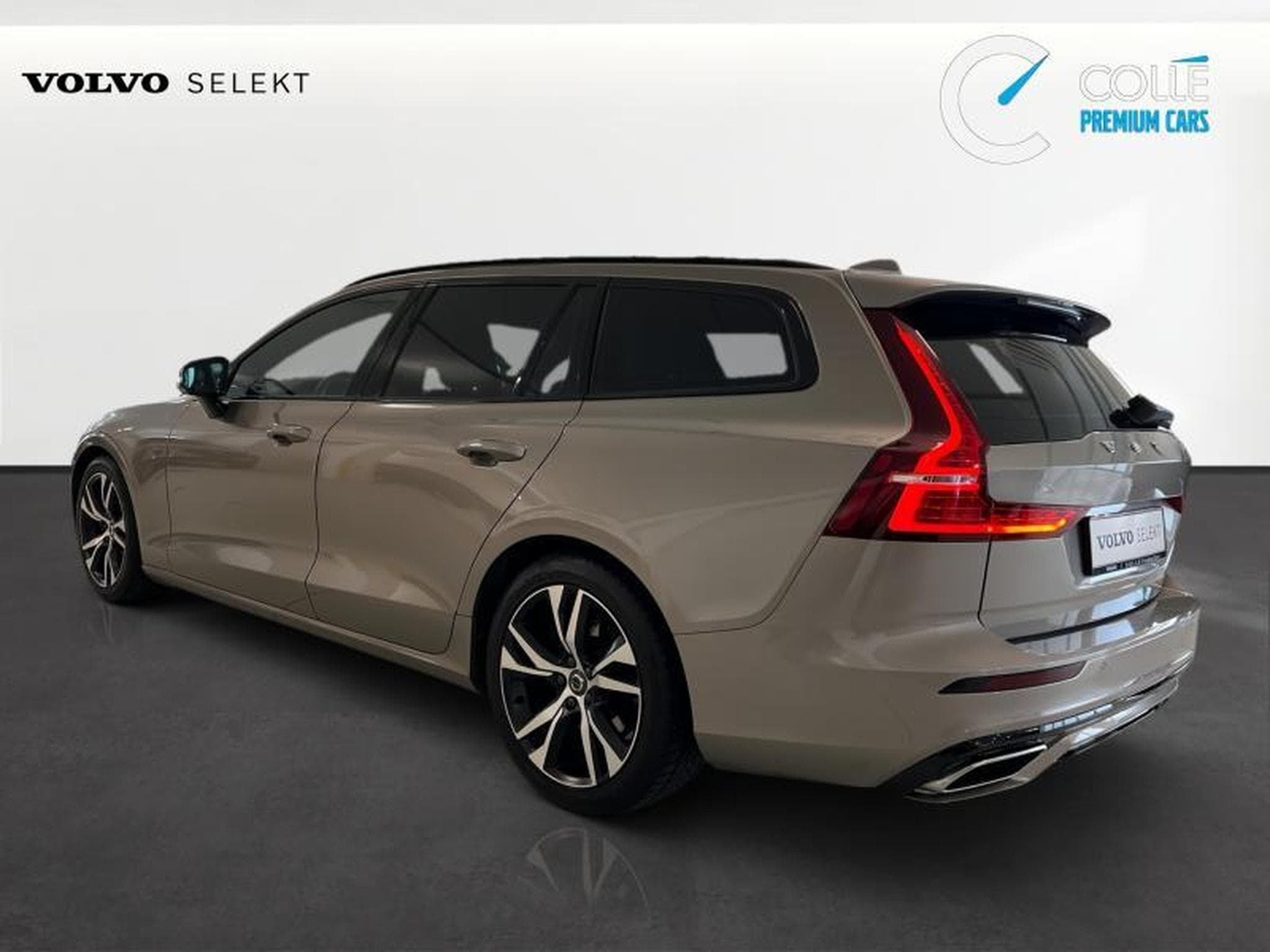 Volvo V60 R-Design (2021) - Foto 2