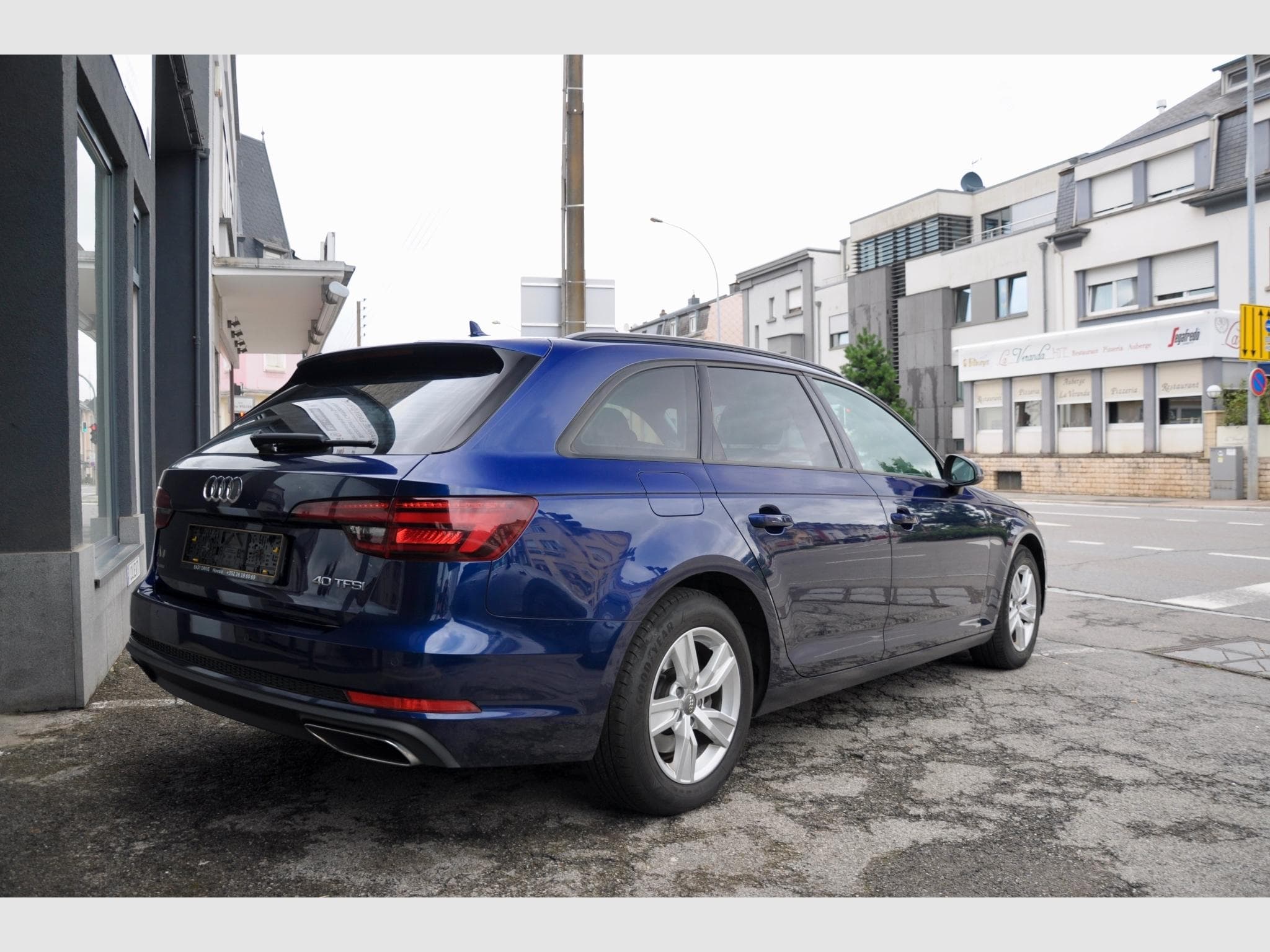 Audi A4 Avant 40 TFSI (2019) - Photo 3