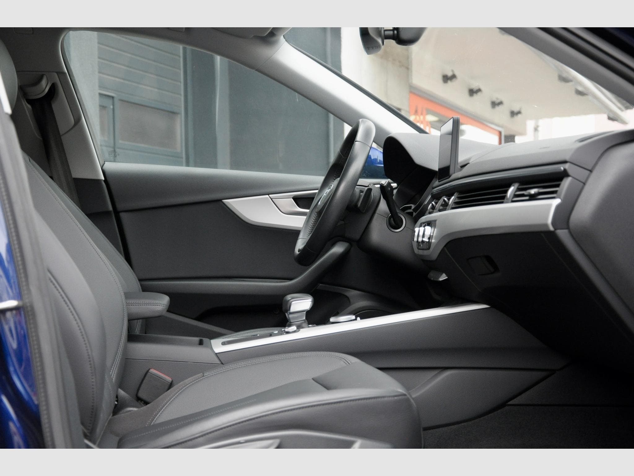 Audi A4 Avant 40 TFSI (2019) - Photo 13