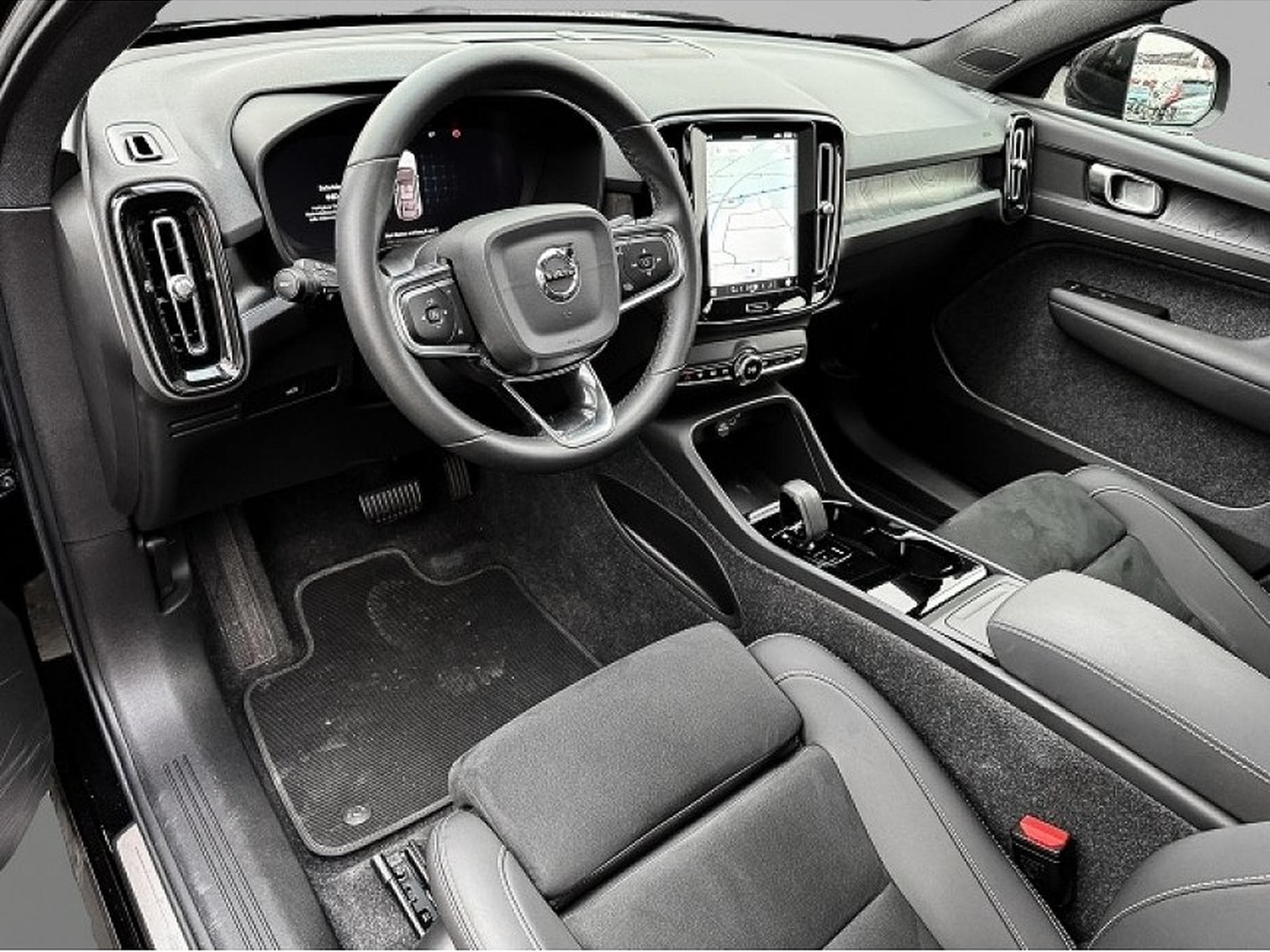 Volvo C40 (2024) - Photo 4