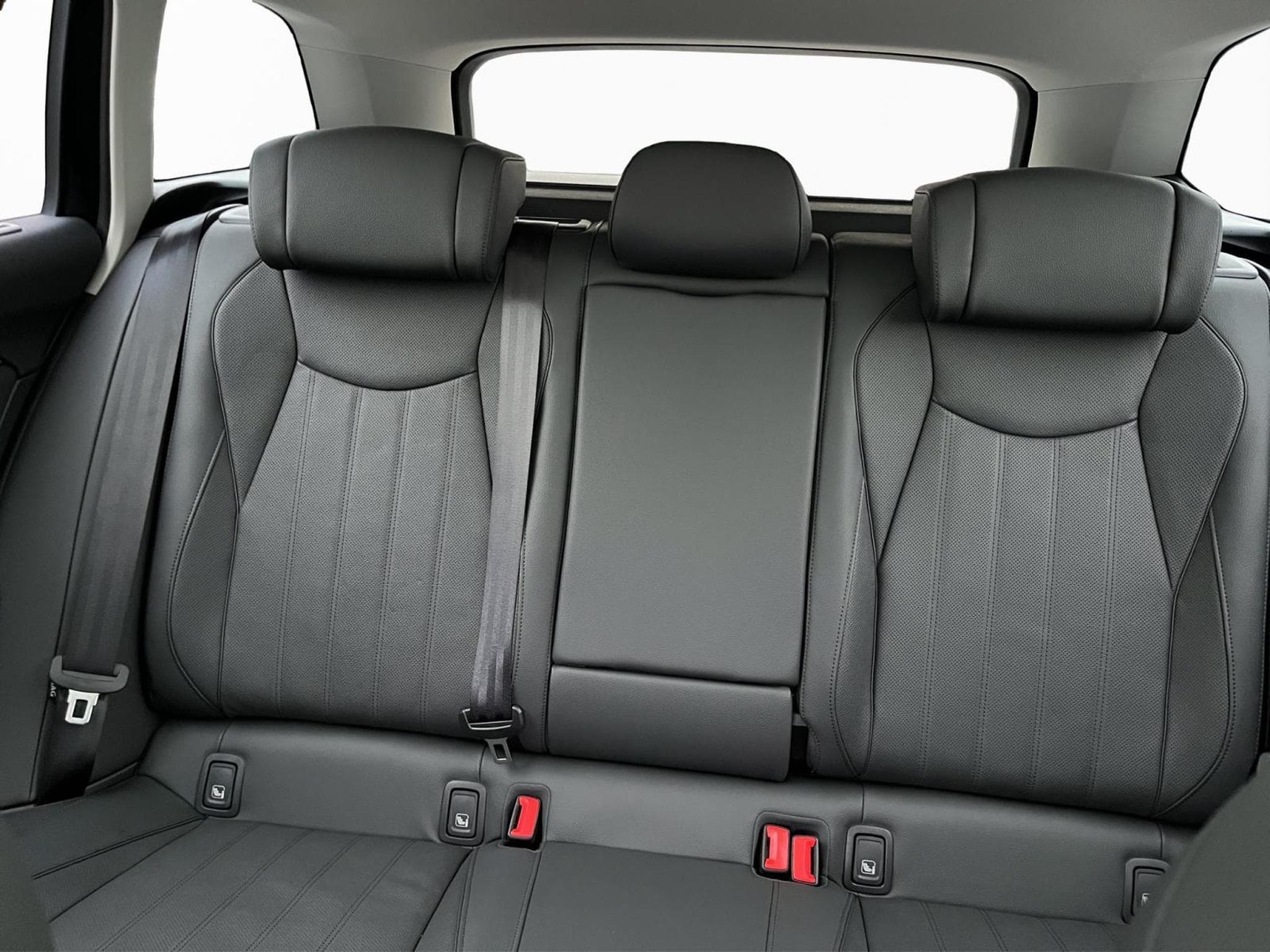 Skoda Superb L&K (2025) - Photo 10