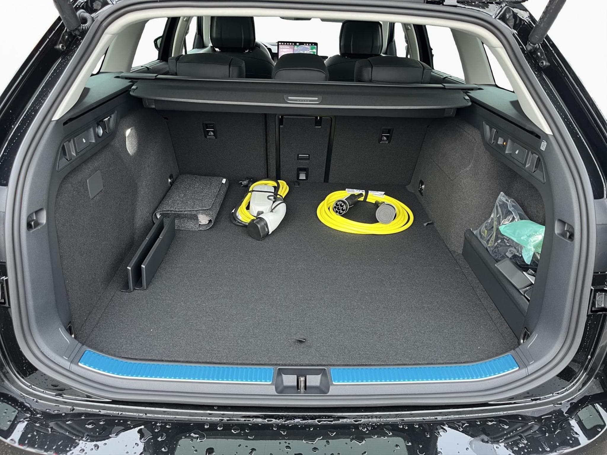 Skoda Superb L&K (2025) - Photo 11