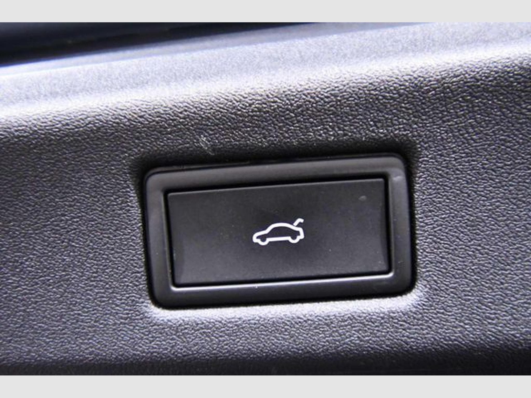 VW ID.7 ID.7 Tourer Pro, WP, AHK, DCC, 19', Area View, S (2024) - Foto 9