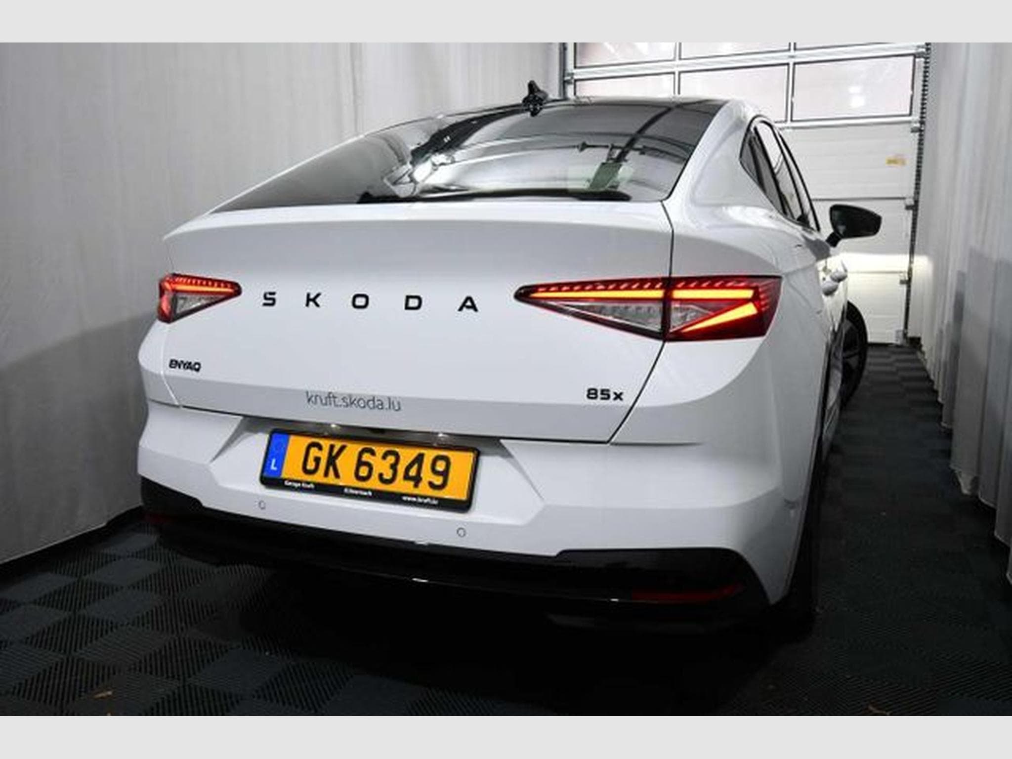 Skoda Enyaq Enyaq Coupe 85x Sportline - Pano, AHK, Navi (2024) - Photo 8