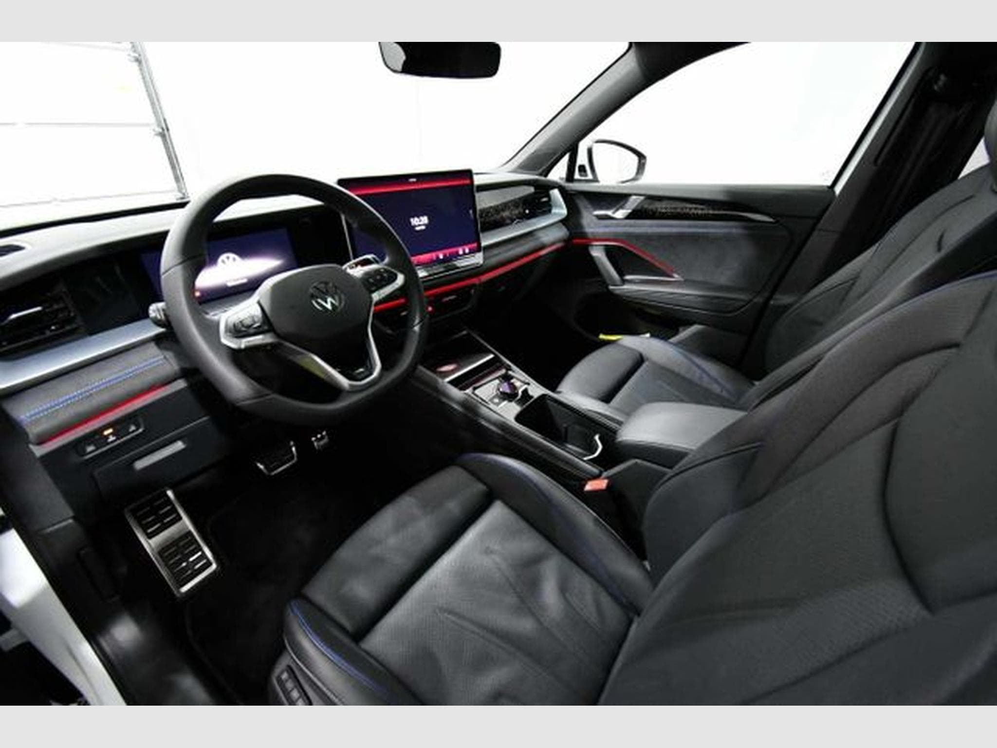 VW Tayron Tayron Diesel 2.0 TDI SCR 4MOTION DSG R-Line - 7 (2025) - Photo 5