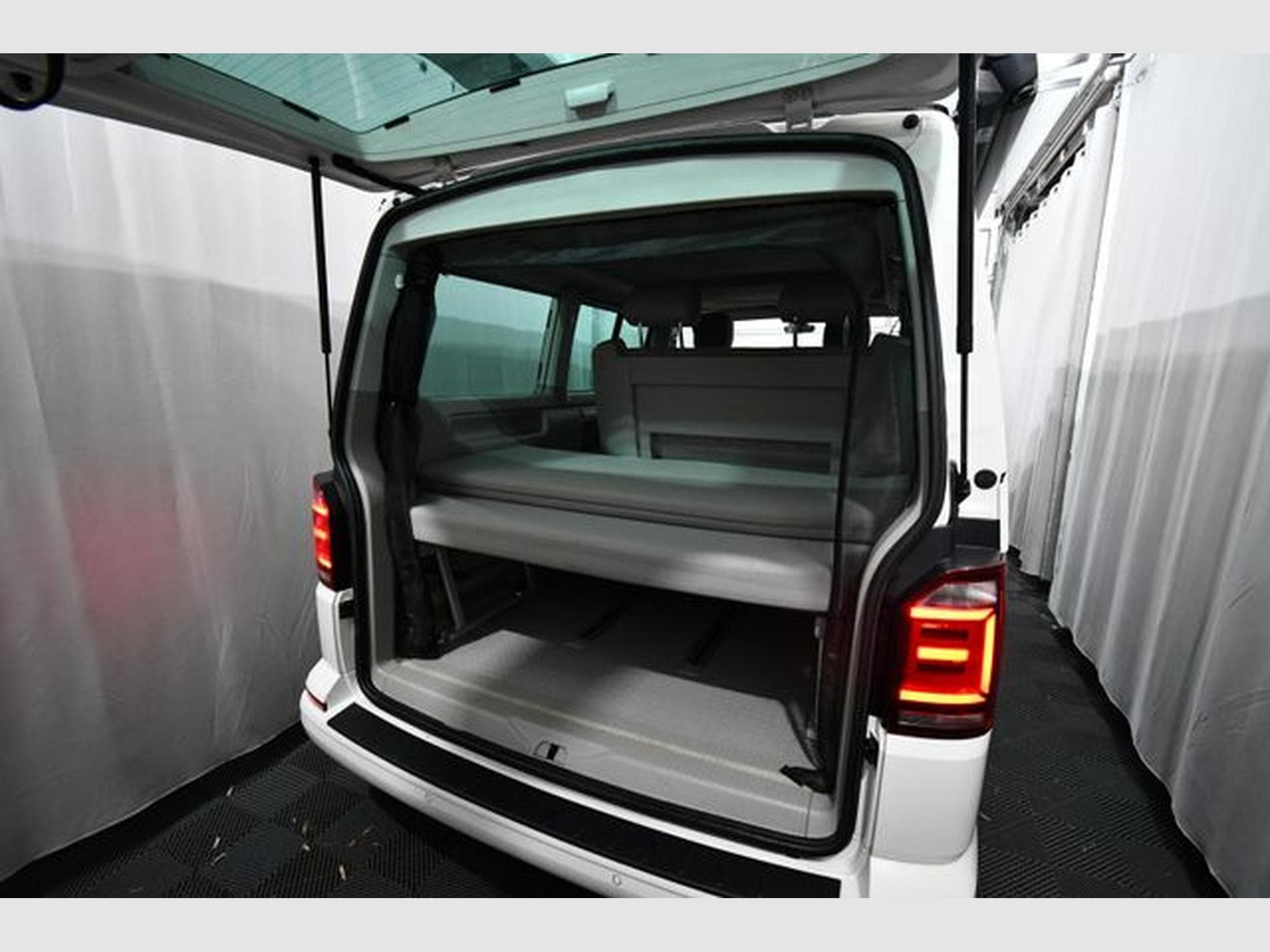 VW T6.1 T6 California Beach Edition, Stand-Hzg.,  4M (2019) - Photo 4