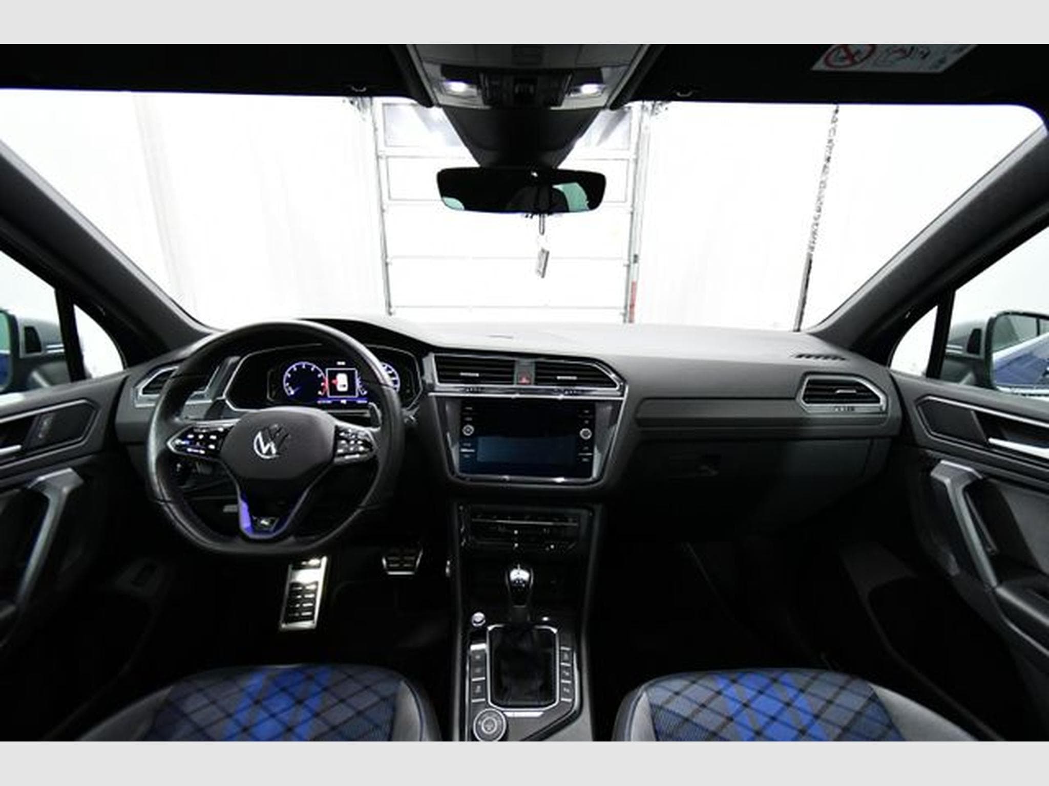 VW Tiguan Tiguan R 4Motion, 2-fach Pano., 20", DCC, R-View (2023) - Foto 6