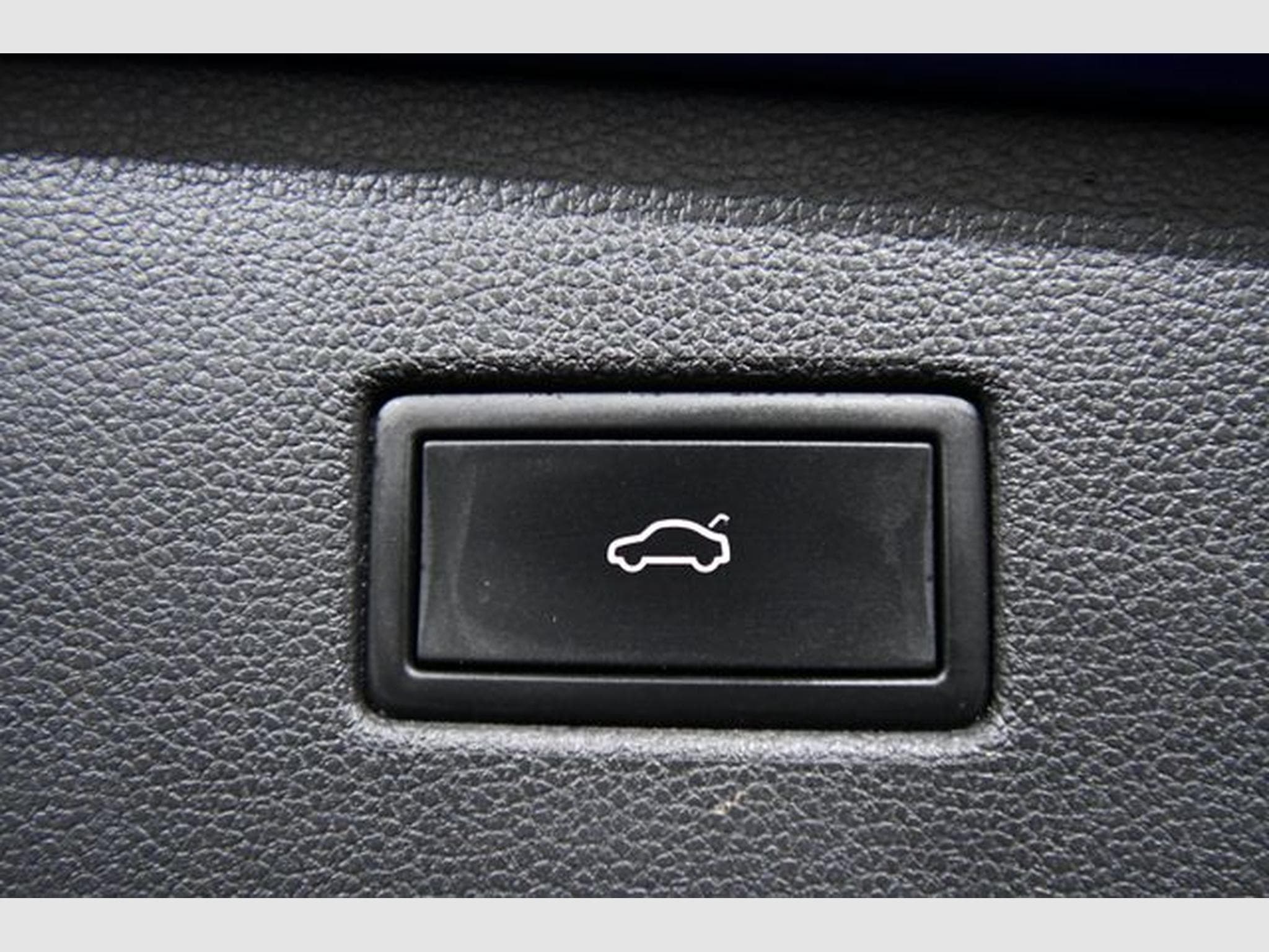 VW Tiguan Tiguan R 4Motion, 2-fach Pano., 20", DCC, R-View (2023) - Foto 8