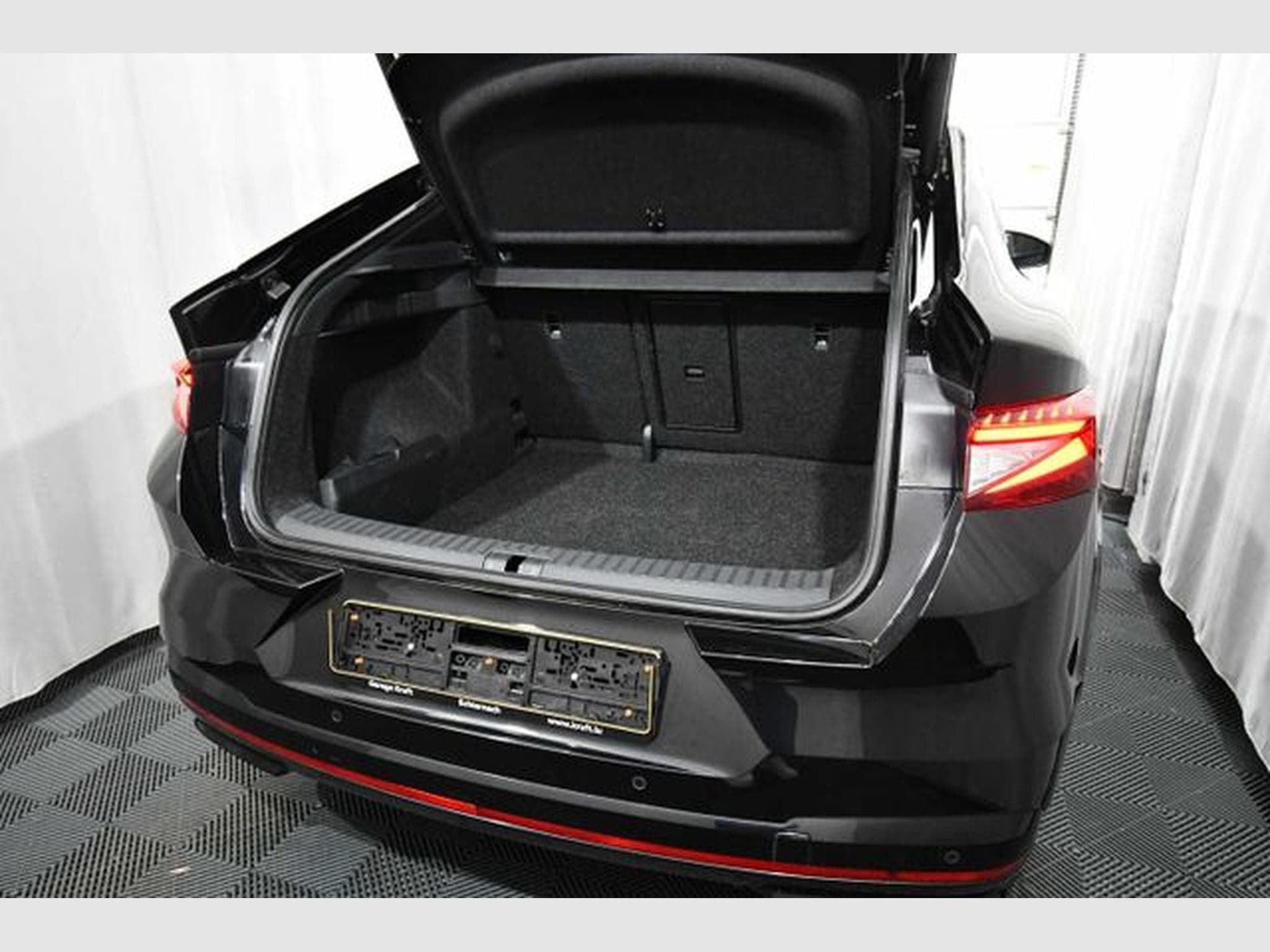 Skoda Enyaq Enyaq Coupe iV RS, WP, Glasdach, 20', ACC, Suedi (2023) - Photo 4