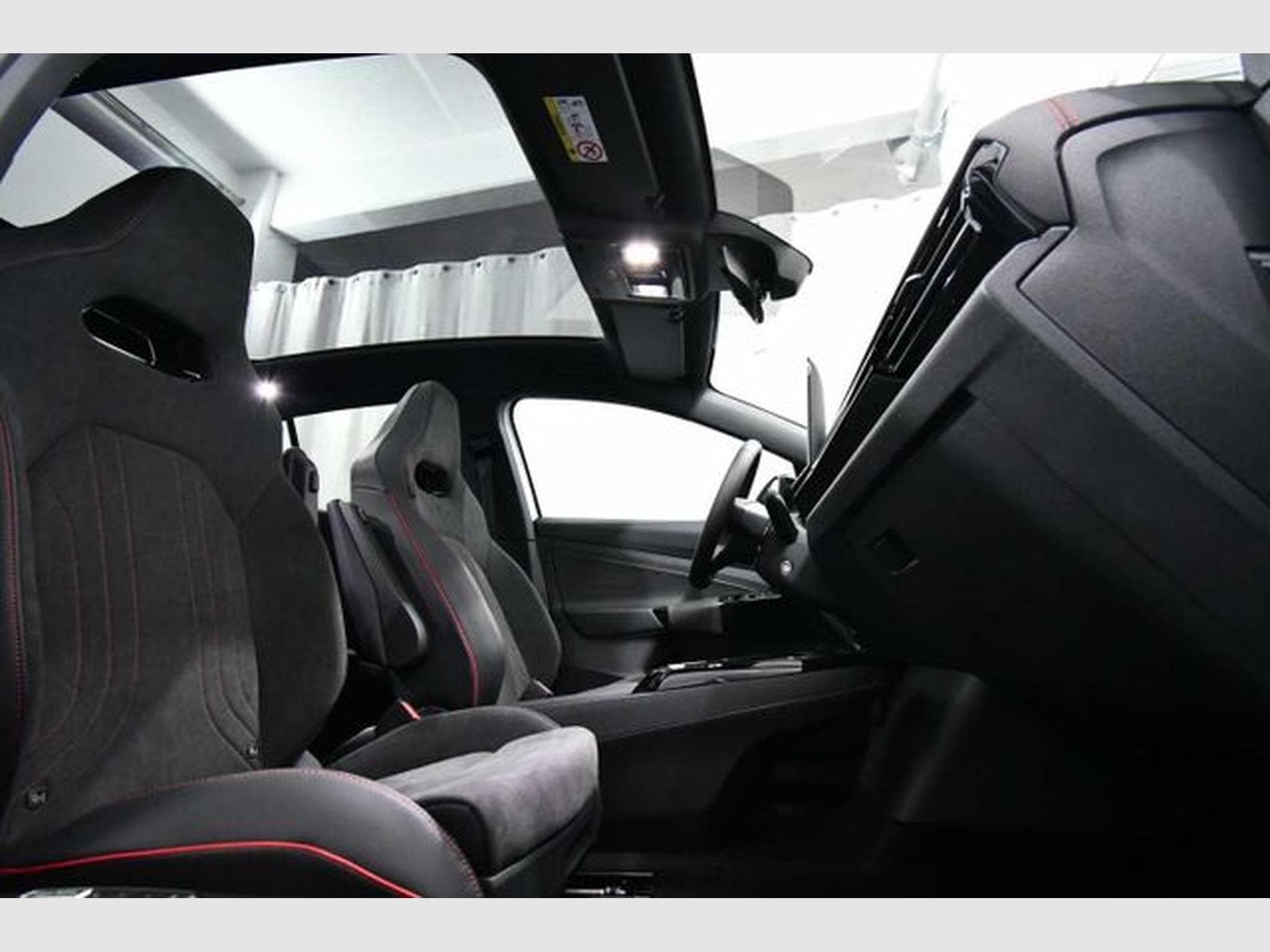 VW ID.5 ID.5 GTX 4Motion - Pano, AHK, Kamera (2025) - Photo 5