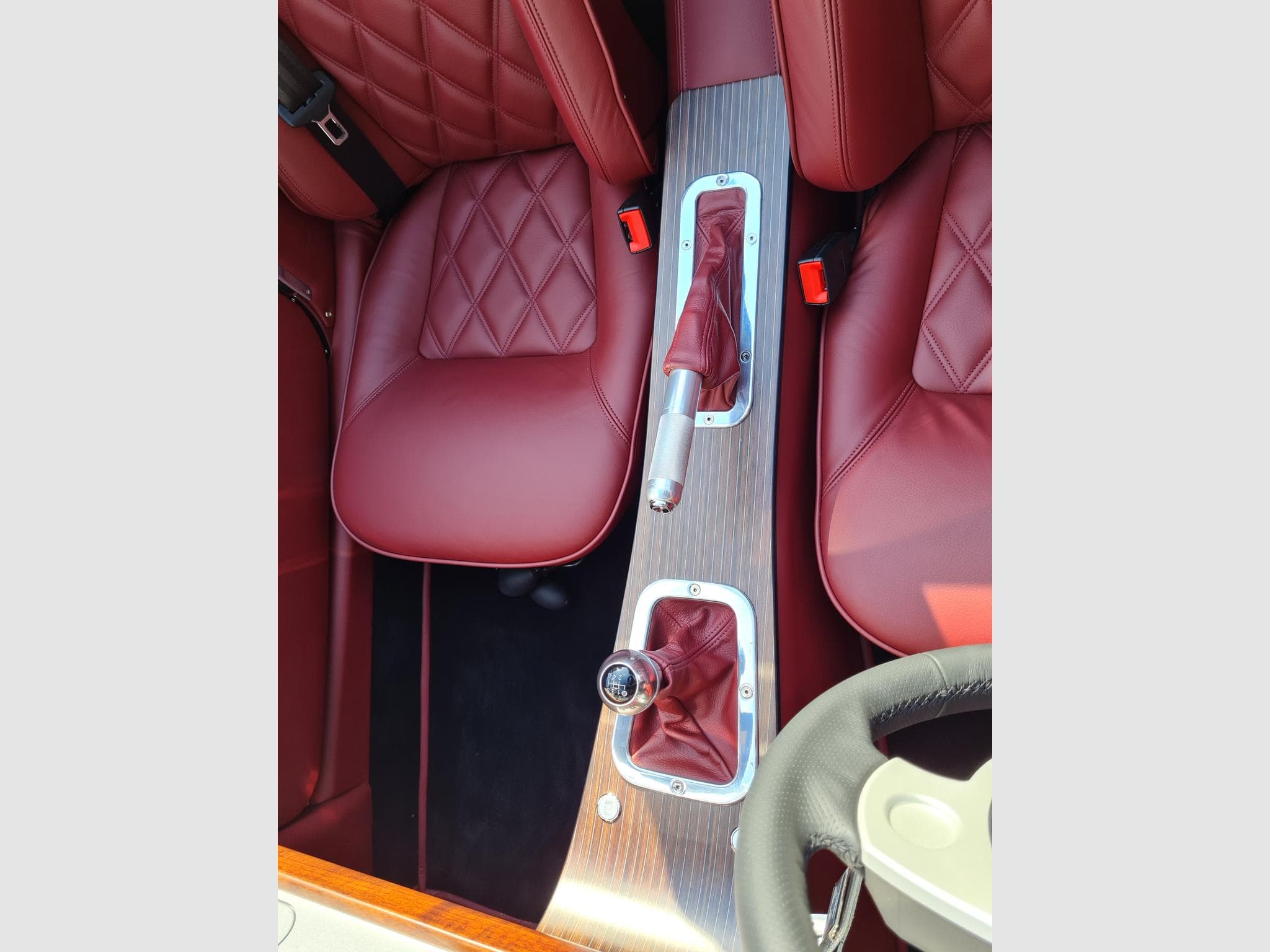 Morgan Plus 4 Plus Four Schaltgetriebe MY2025 (2024) - Foto 6