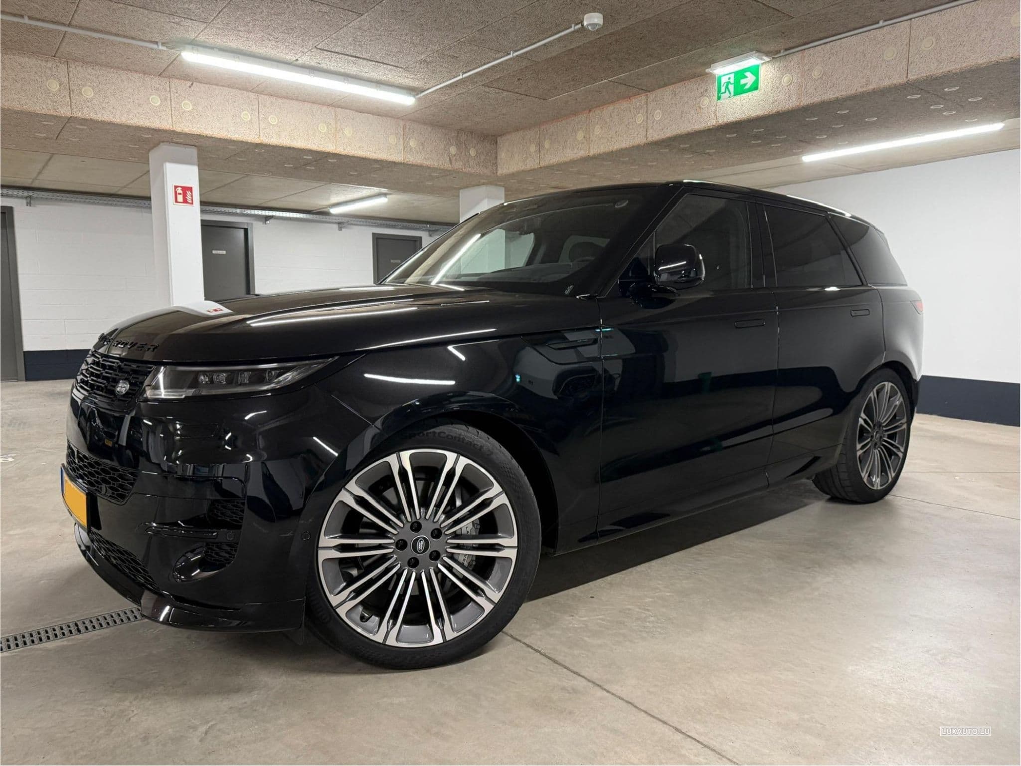 Land-Rover Range Rover Sport 300D Dynamic HSE Edition Santorini Black (2025) - Foto 6