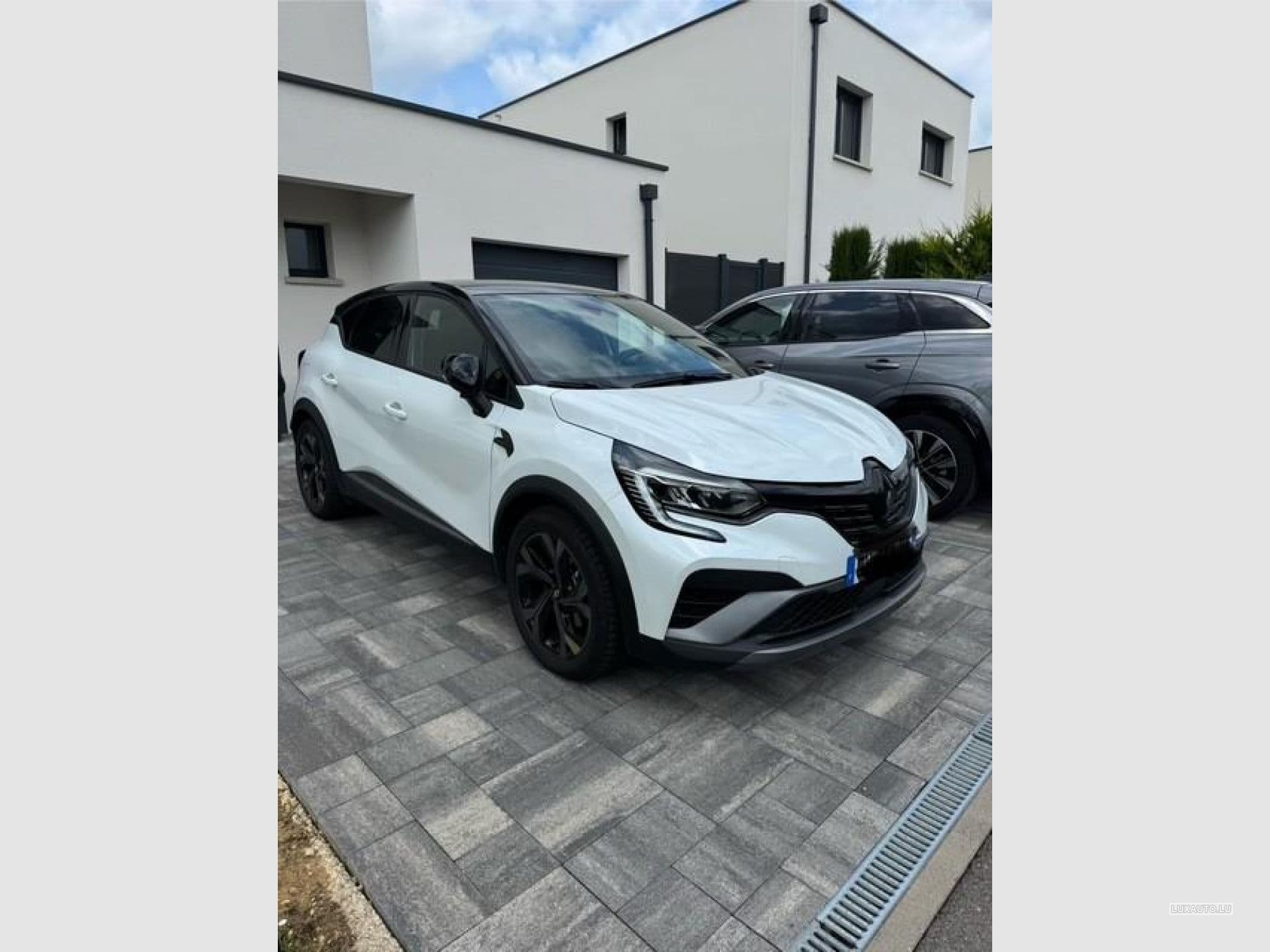Renault Captur RENAULT CAPTUR II 1.6 E-TECH FULL HYBRID 145 ENGINEERED Cara (2024) - Photo 4