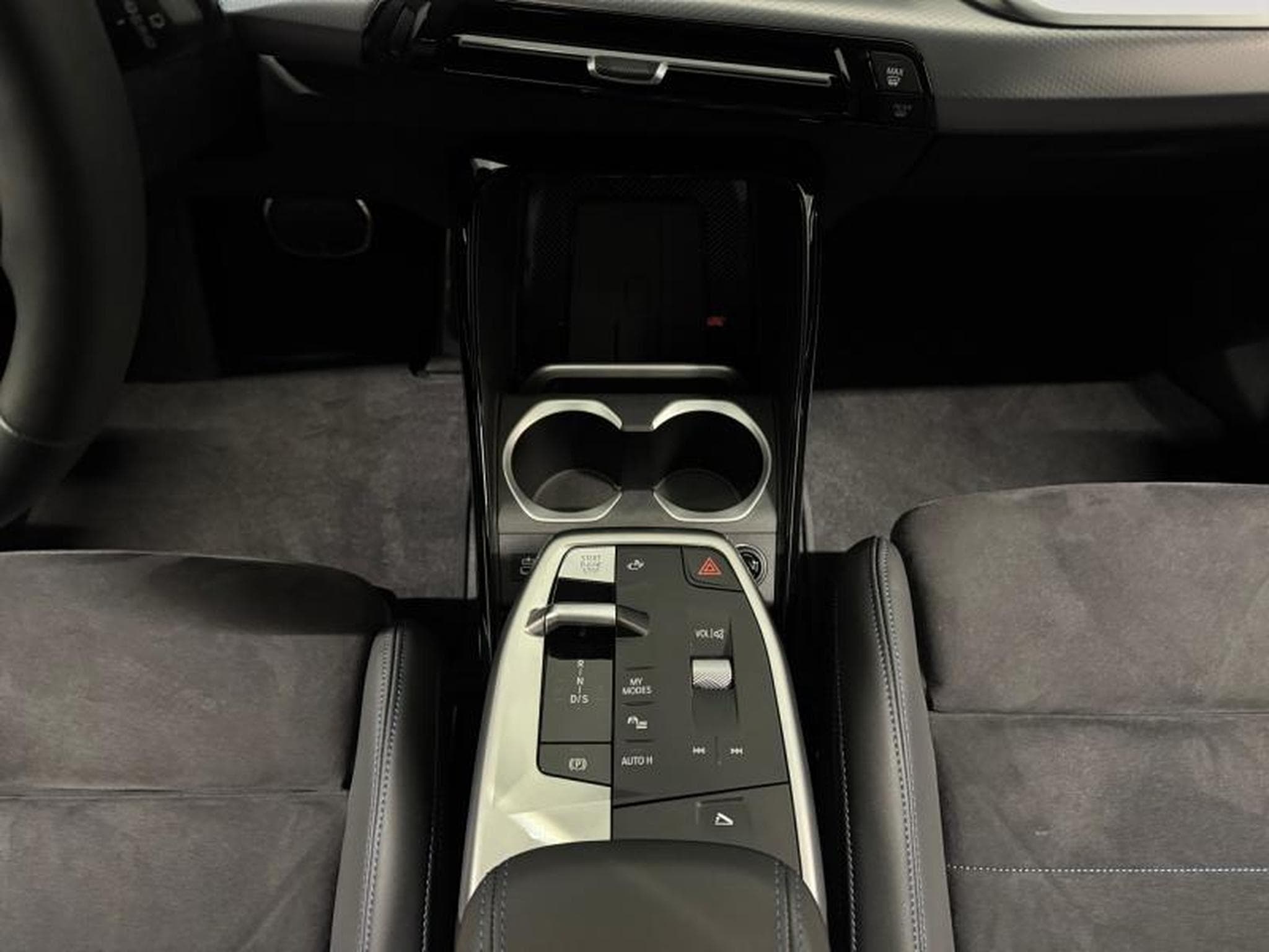 BMW X1 PACK M (2025) - Photo 11