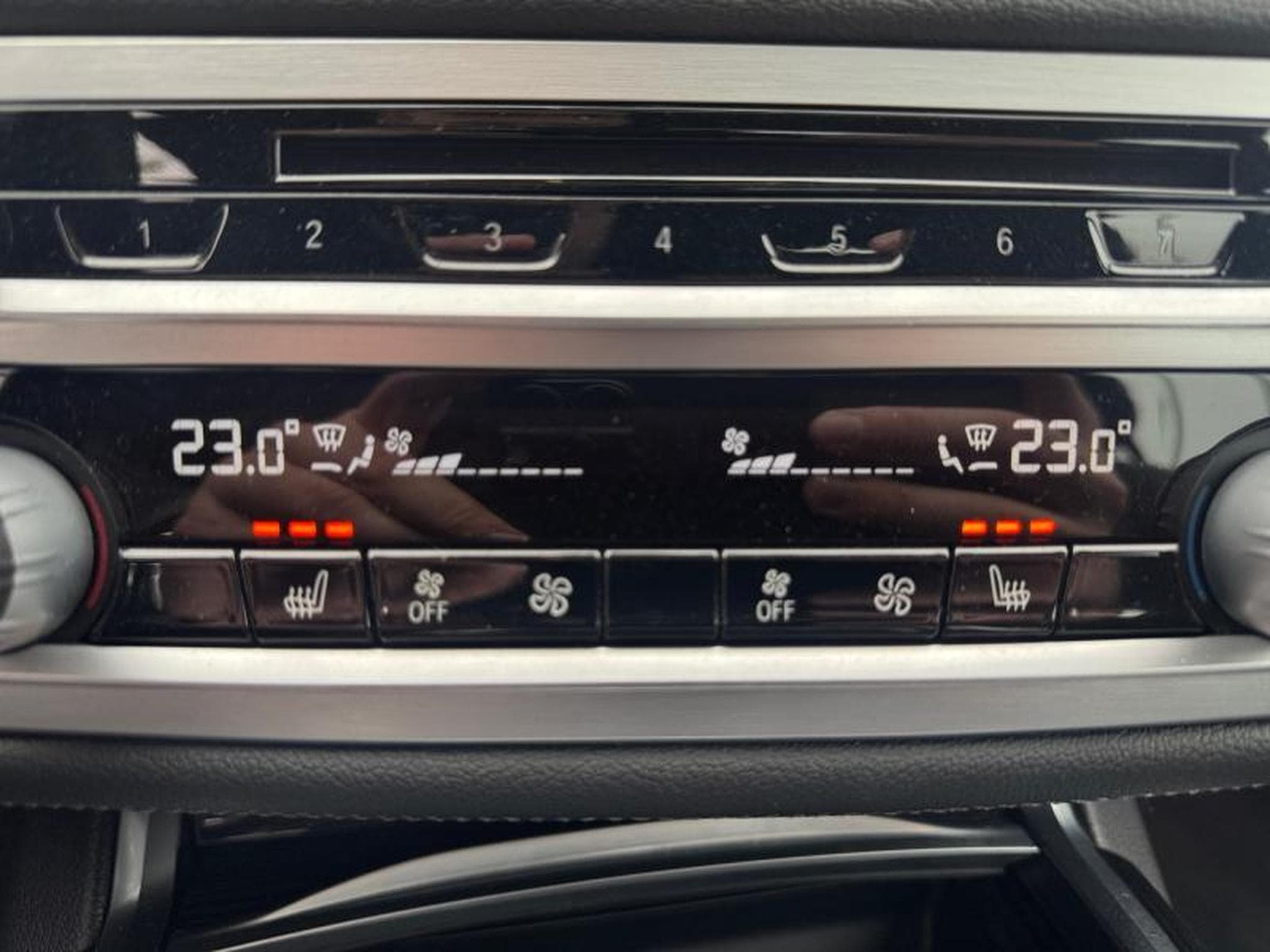 BMW 730 730d Limousine (2018) - Photo 14