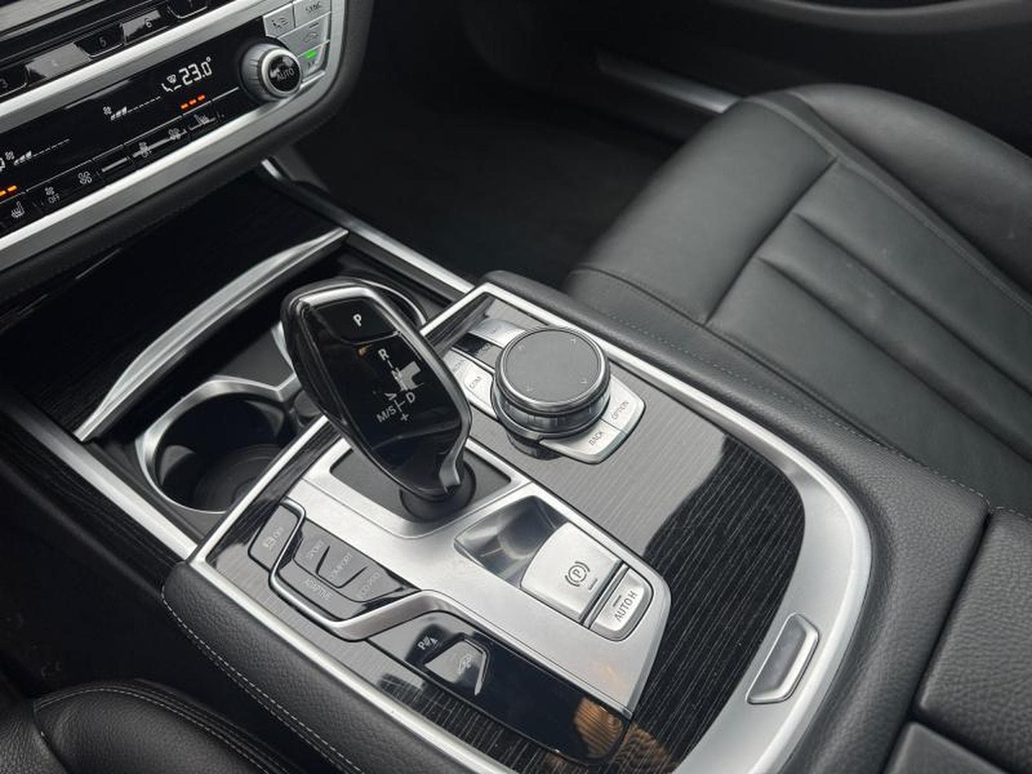 BMW 730 730d Limousine (2018) - Photo 15