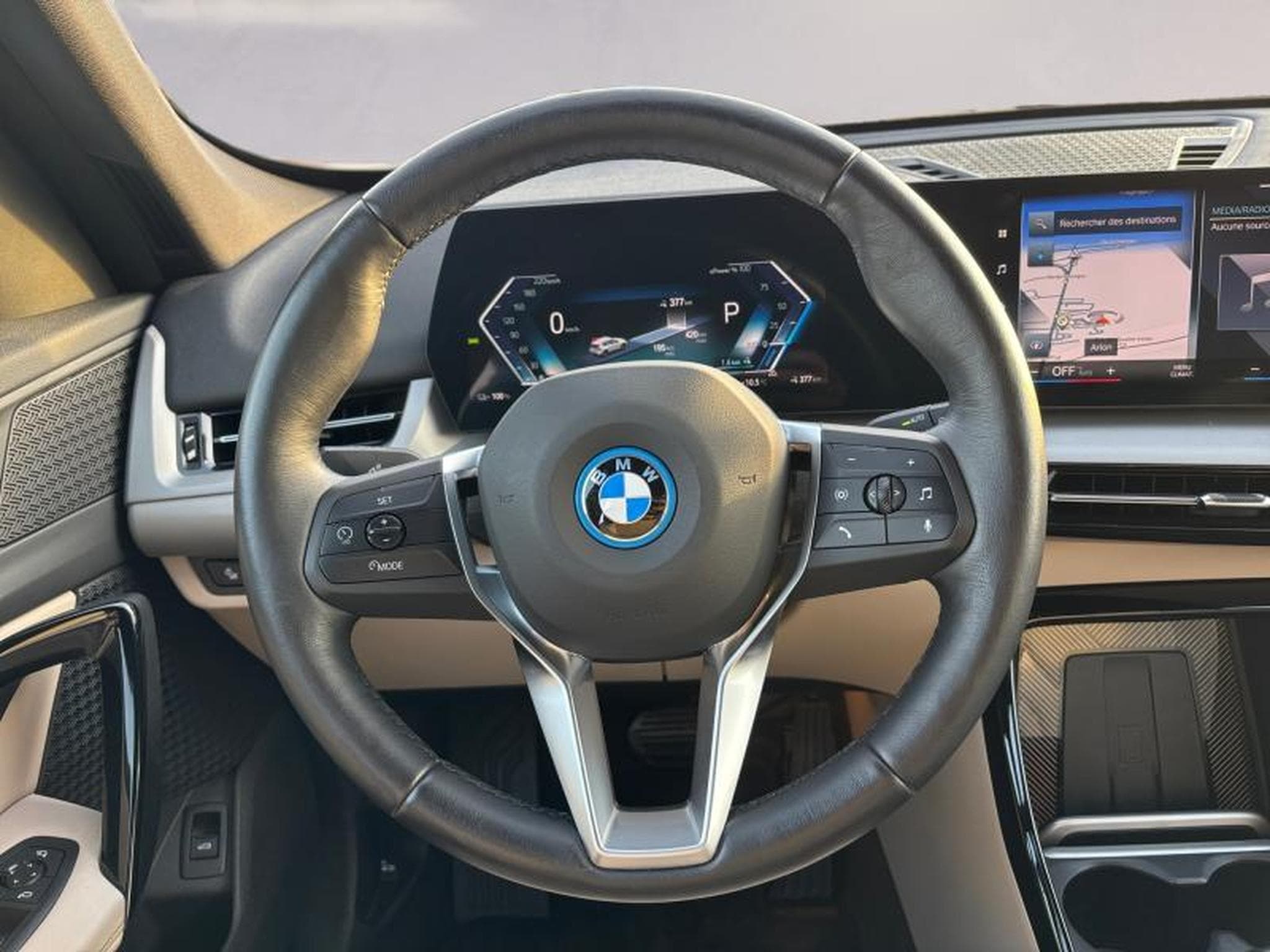 BMW iX1 iX1 xDrive 30 (2023) - Photo 7