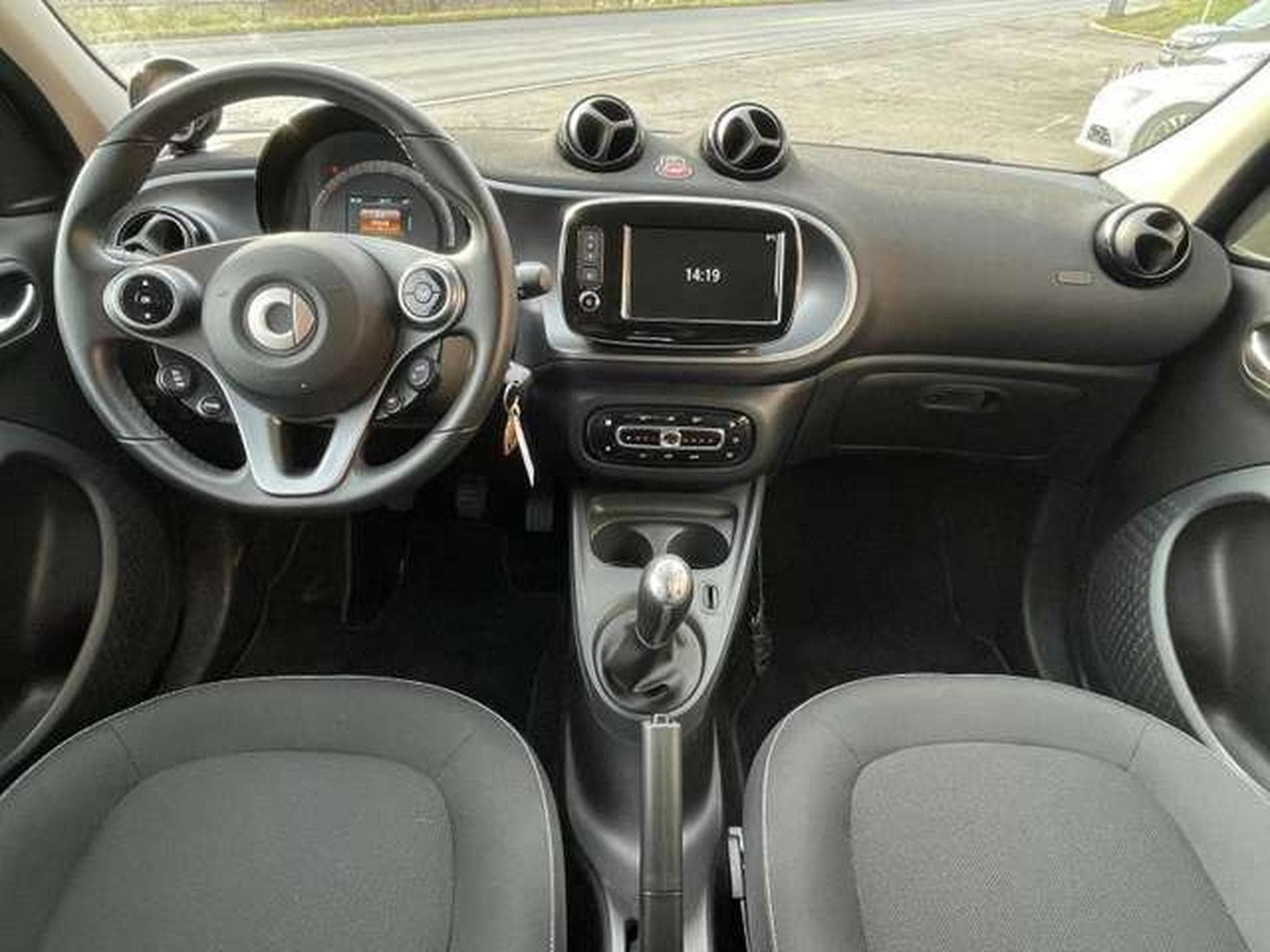 smart forFour PASSION 1.0 essence (2019) - Foto 13