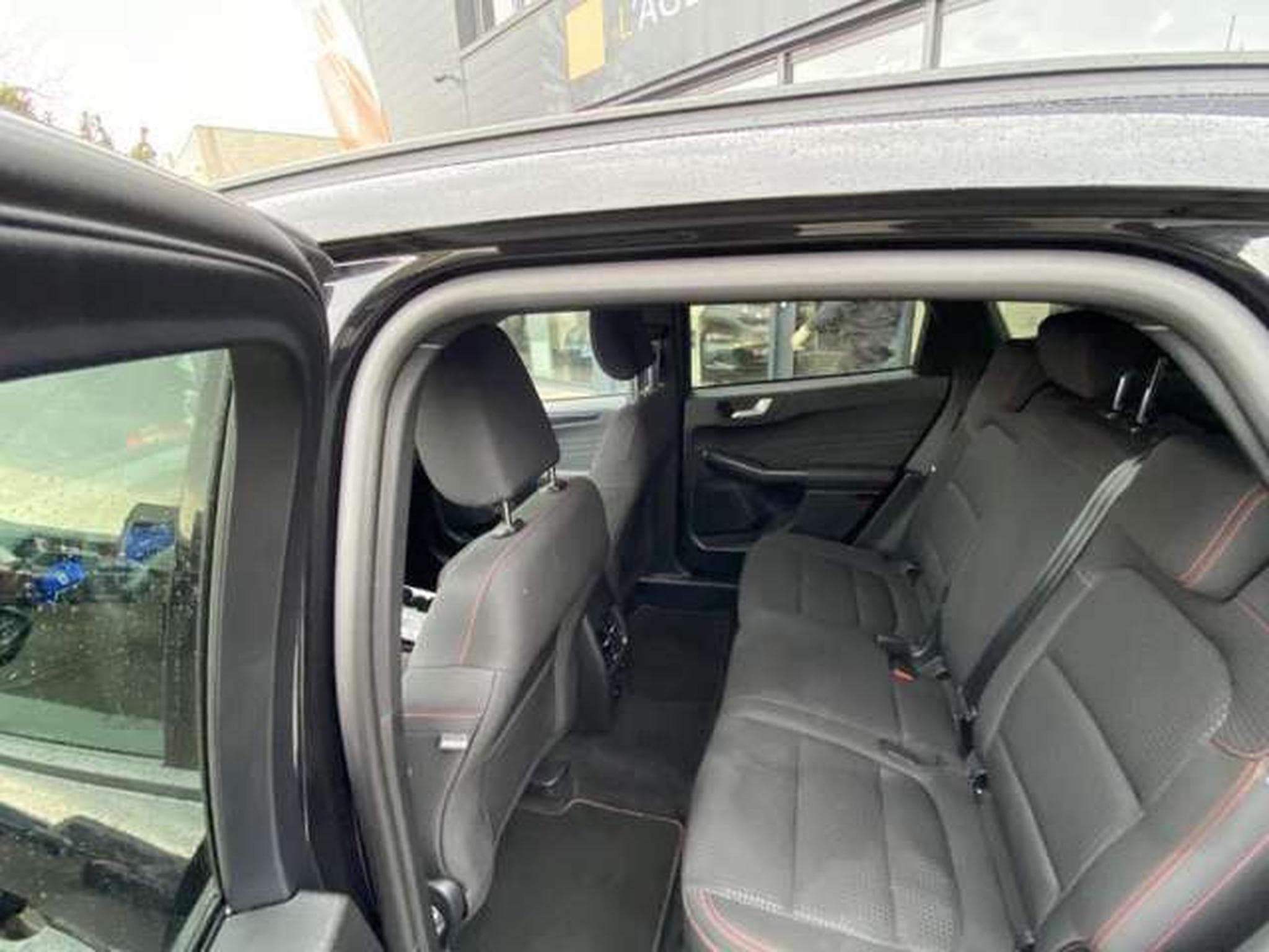 Ford Kuga 2.0 D EcoBlue ST Line -JUSQU'A 48 MOIS DE GARANTIE (2024) - Foto 14