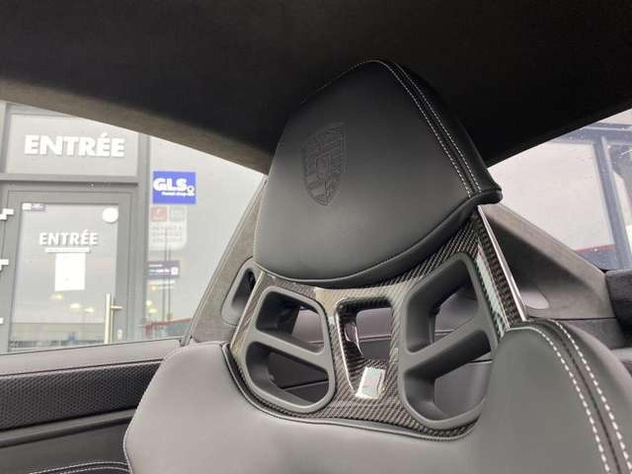 Porsche 911 GT3 Touring BM6 LIFT + 90L GAR (2023) - Photo 17