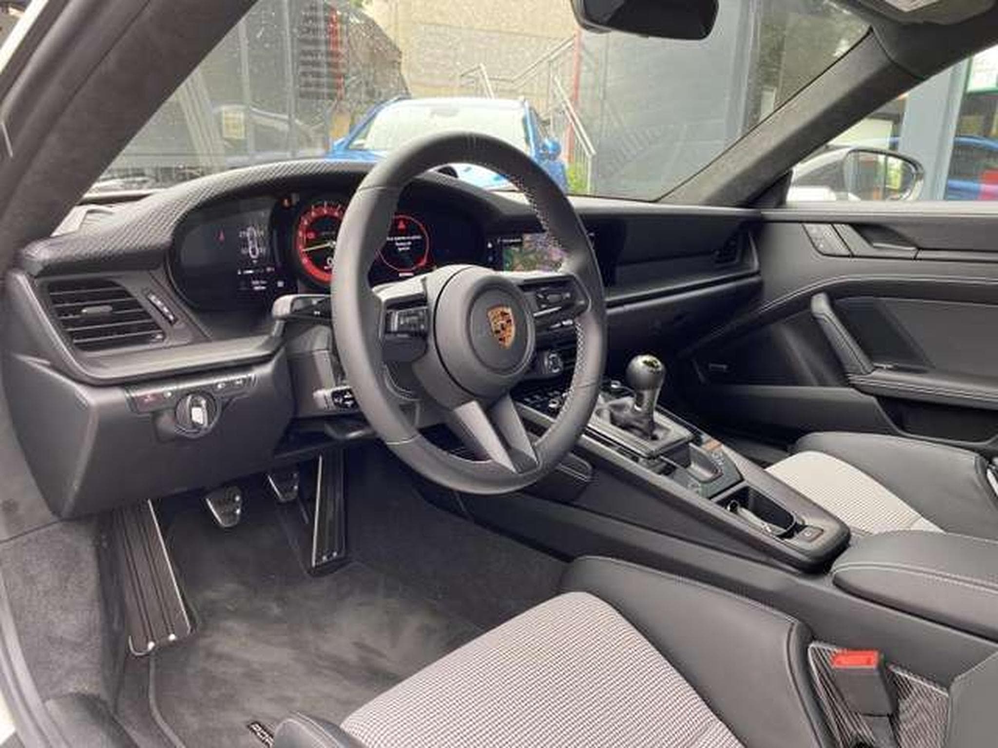 Porsche 911 GT3 Touring BM6 LIFT + 90L GAR (2023) - Photo 20