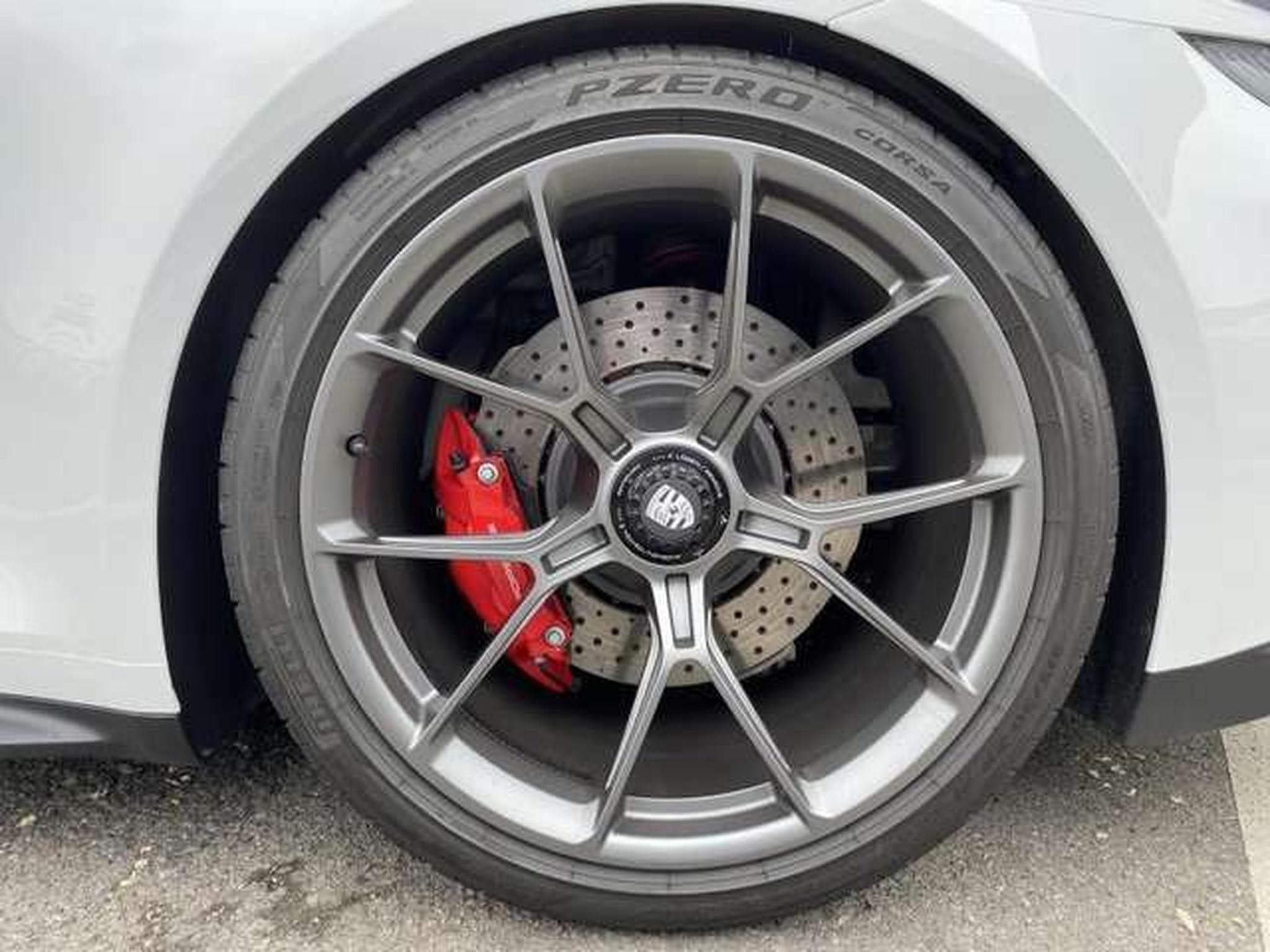 Porsche 911 GT3 Touring BM6 LIFT + 90L GAR (2023) - Photo 28