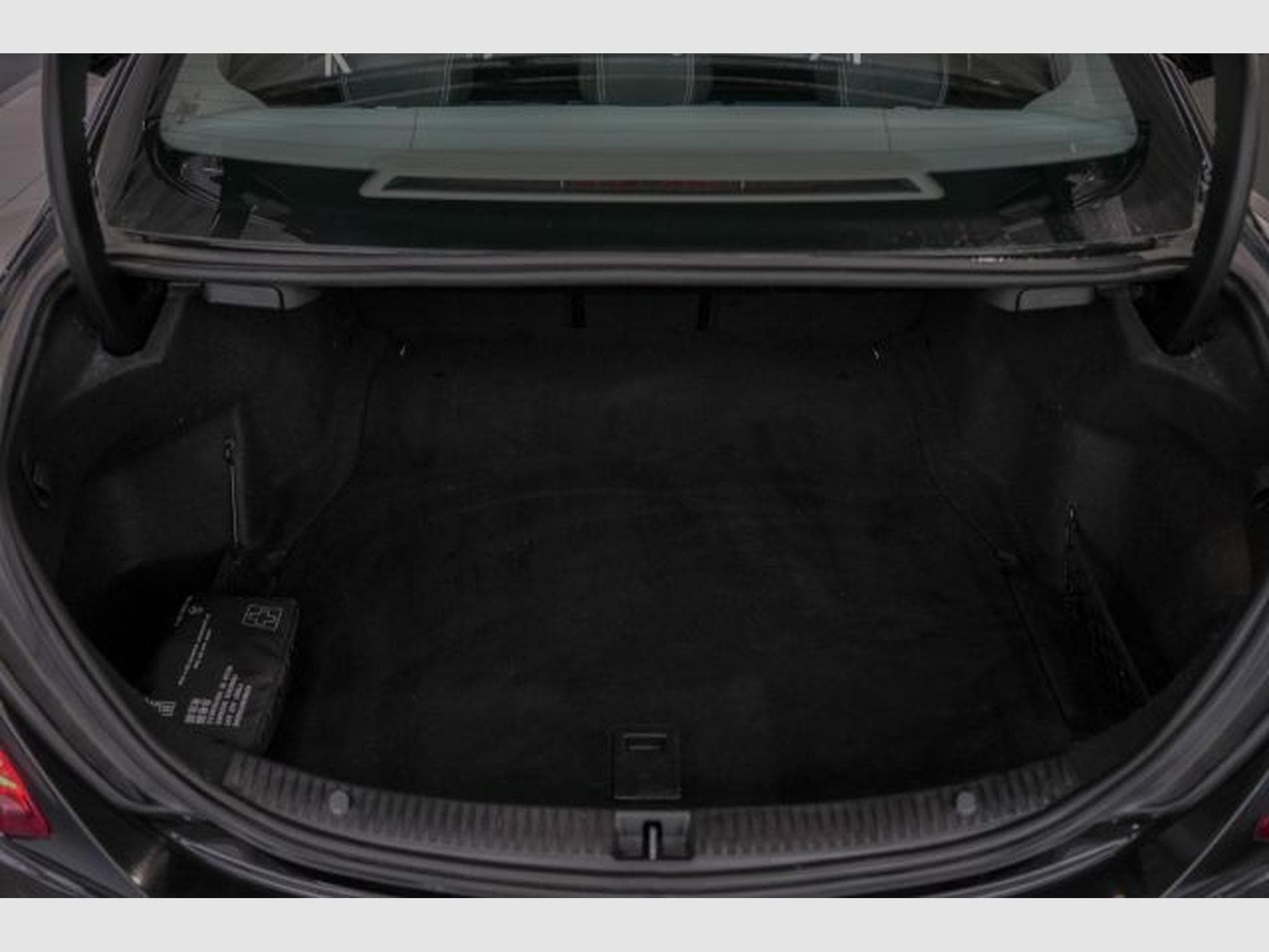 Mercedes C 300 C 300 9G-Tronic Exclusive NAVI LED PANO Totwkl. (2019) - Photo 9