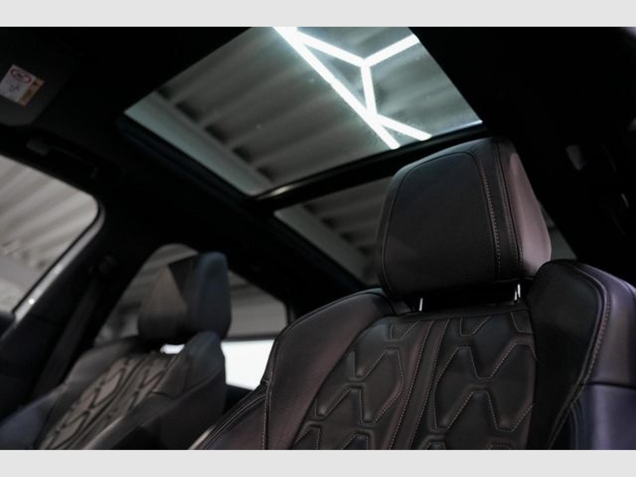 Peugeot 3008 3008 GT-Line 1.6 Autom. Allure NAVI LED RFK PANO (2019) - Foto 15