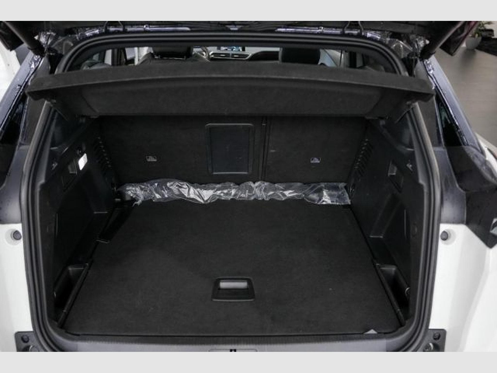 Peugeot 3008 3008 GT-Line 1.6 Autom. Allure NAVI LED RFK PANO (2019) - Foto 8